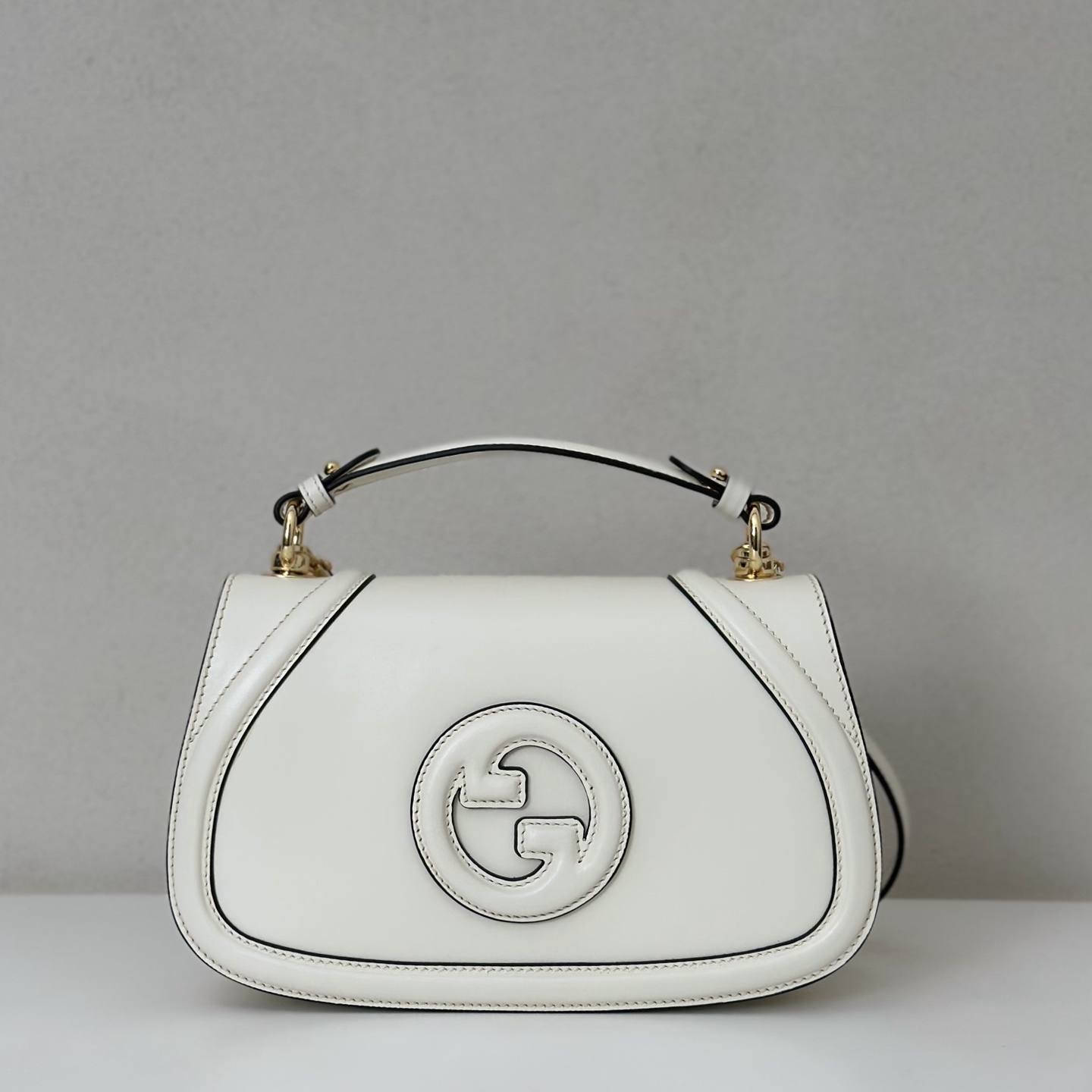 NO:393596,The quality of the counter, top-quality original goods, real-life photos!  Model number 815714 meters white, size width 27X height 17X side width 7cm, batch, GUCCI [original leather], gucci19860909专柜品质,顶级原单货,实物实拍！款号815714米白,尺寸宽27X高17X侧宽7cm,批,GUCCI【原厂皮】,gucci,Bag
