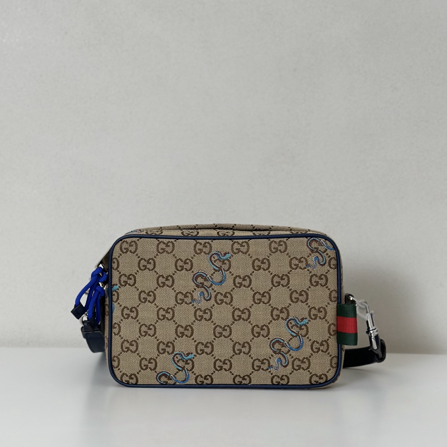 Gucci Style Beige Bag style reference detail image 1 from source 770099