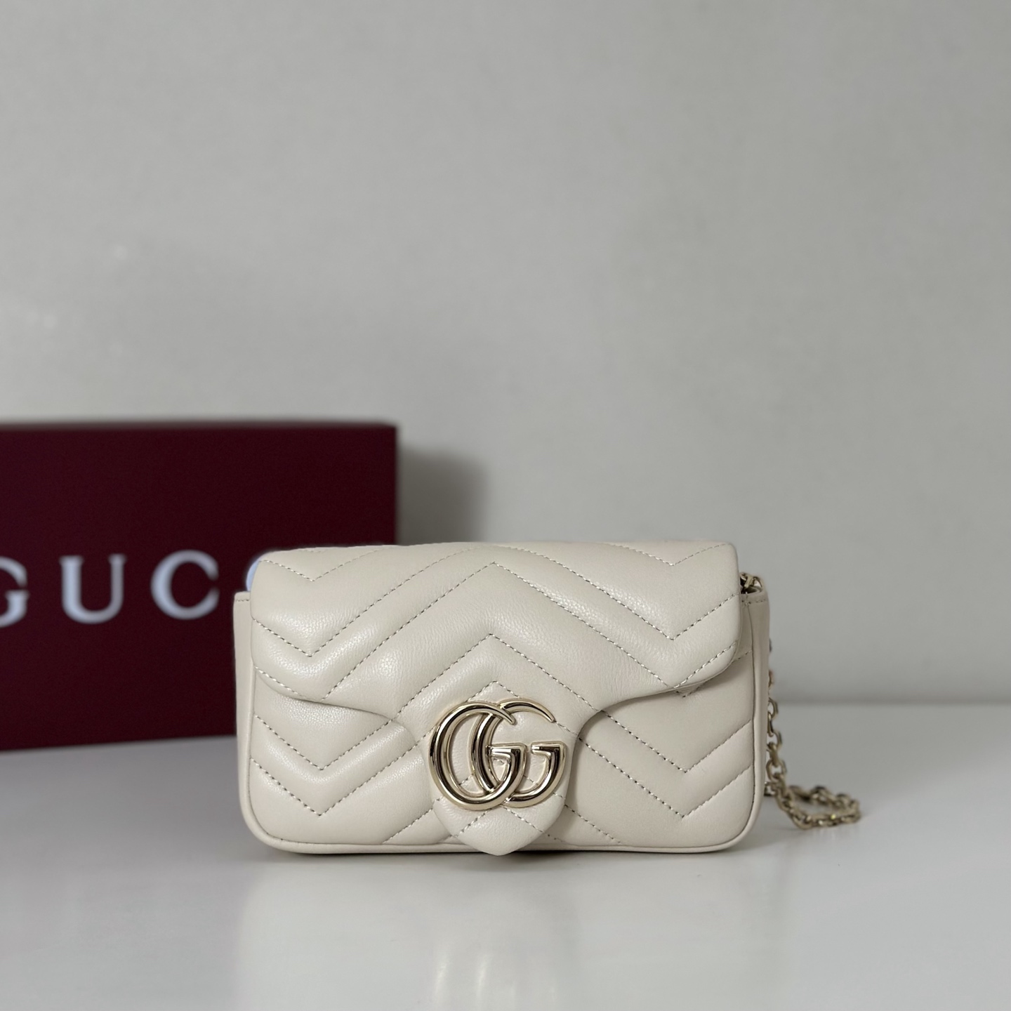 NO:393303,The quality of the counter, top-quality original goods, real-life photos!  Model number 841290 meters white, size width 16.5X height 9.5X side width 4.5cm, batch, GUCCI [original leather], gucci19860909专柜品质,顶级原单货,实物实拍！款号841290米白,尺寸宽16.5X高9.5X侧宽4.5cm,批,GUCCI【原厂皮】,gucci,Bag