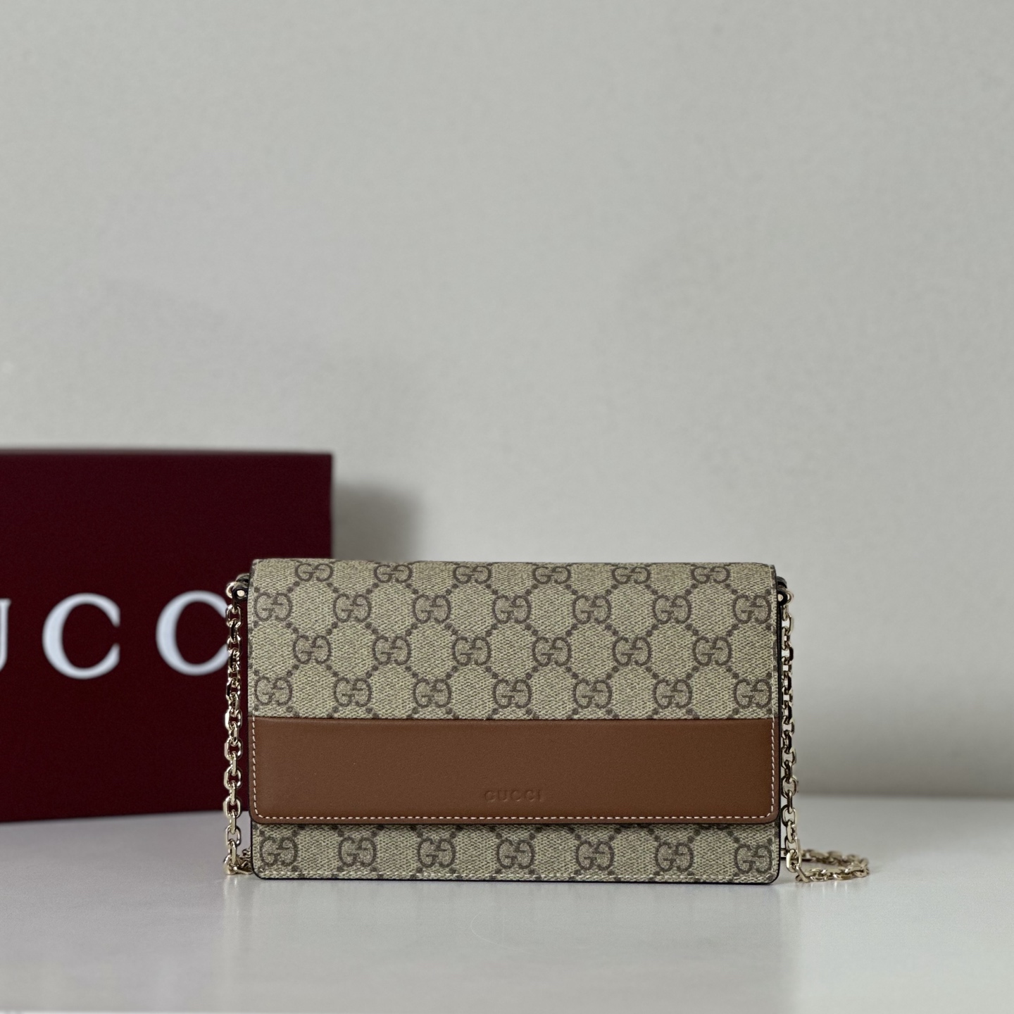 NO:856149,Counter quality, top-quality original goods, real photos!  Model number 838151 brown PVC/brown leather, size width 20X height 13X side width 4, batch, Gucci original leather [price based on quantity]19860909专柜品质,顶级原单货,实物实拍！款号838151啡pvc/棕皮,尺寸宽20X高13X侧宽4,批,古奇原厂皮【跑量价】,Bag