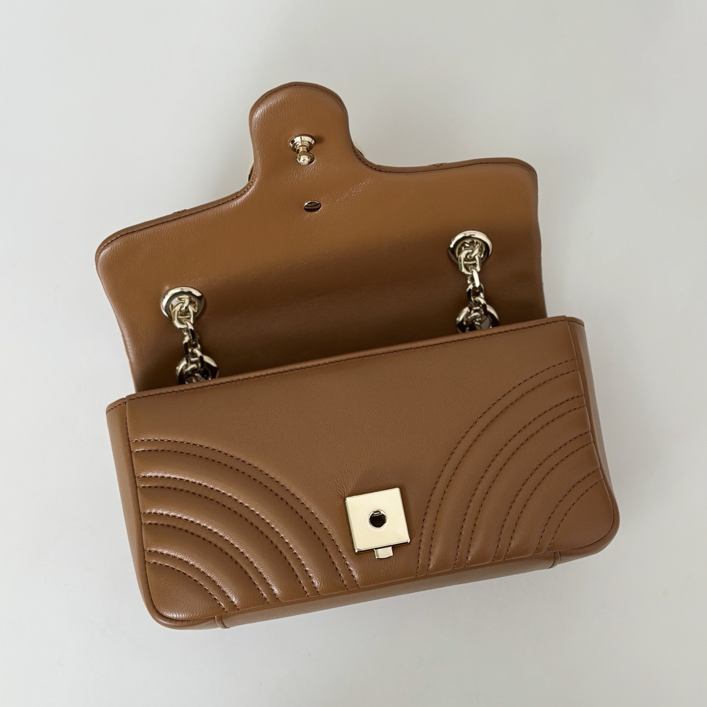 Gucci Style Brown Bag style reference detail image 8 from source 770034