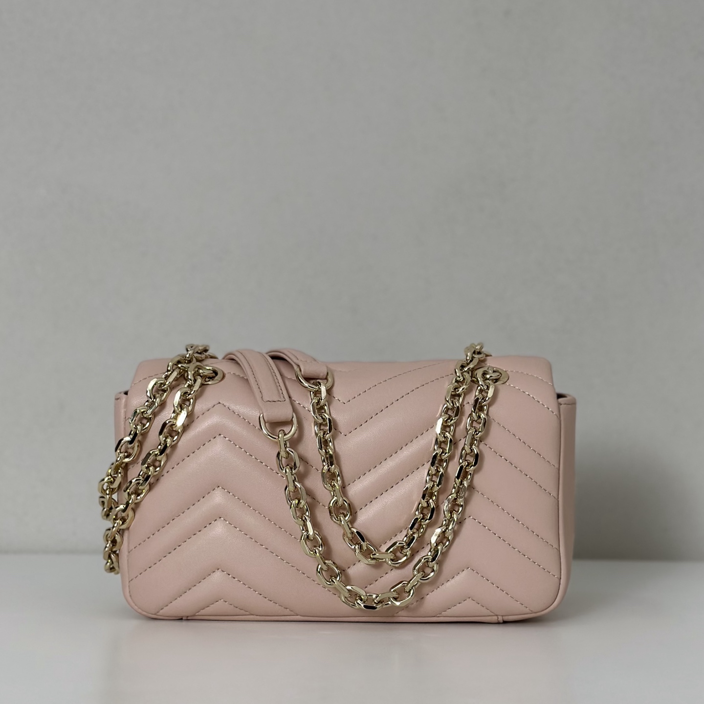 Gucci Style Pink Bag style reference detail image 3 from source 770033