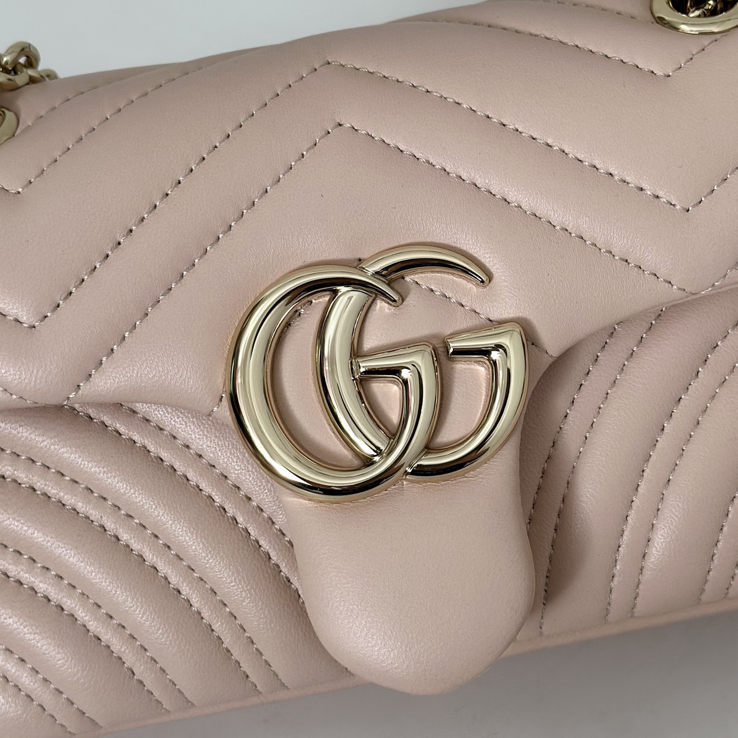 Gucci Style Pink Bag style reference detail image 6 from source 770033