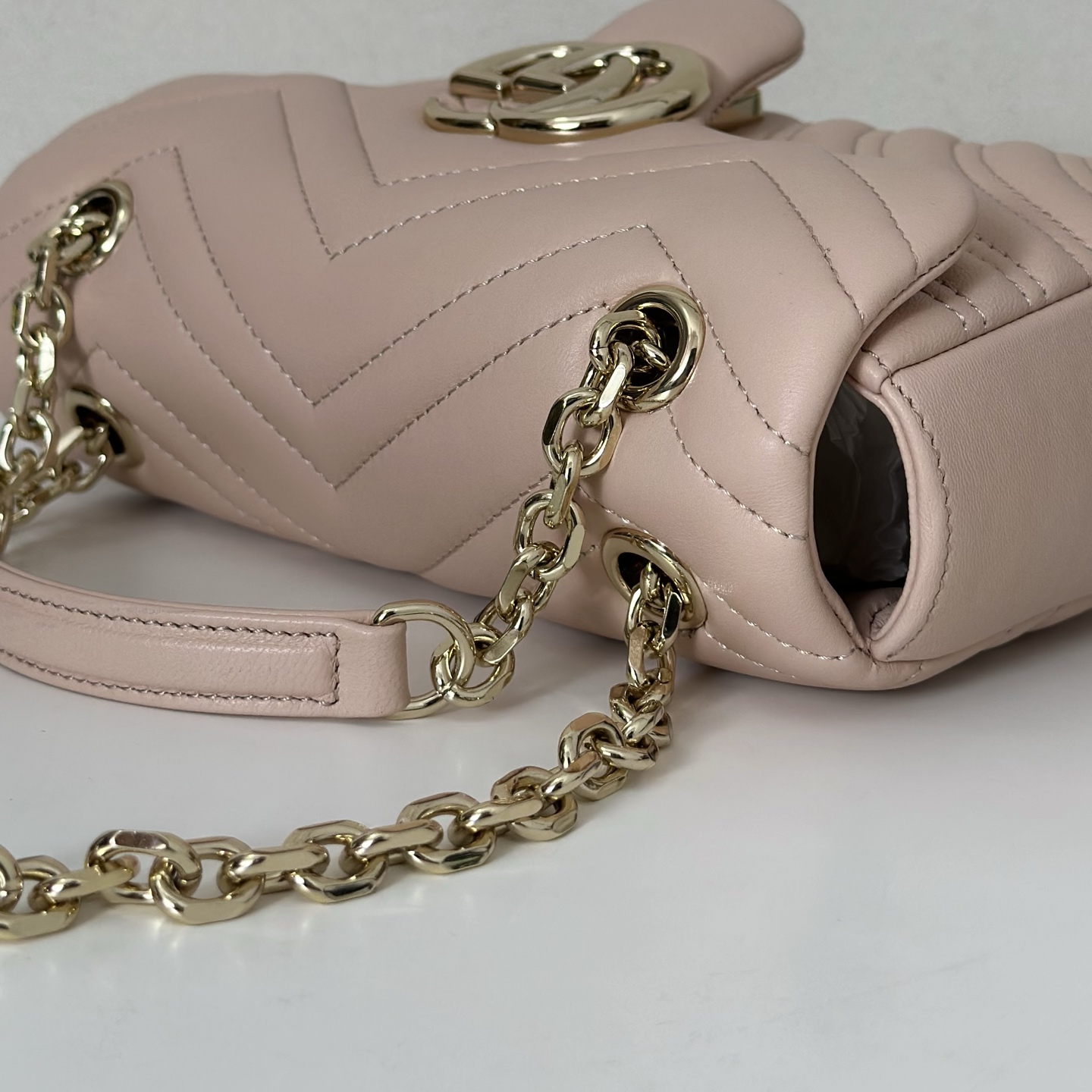 Gucci Style Pink Bag style reference detail image 8 from source 770033