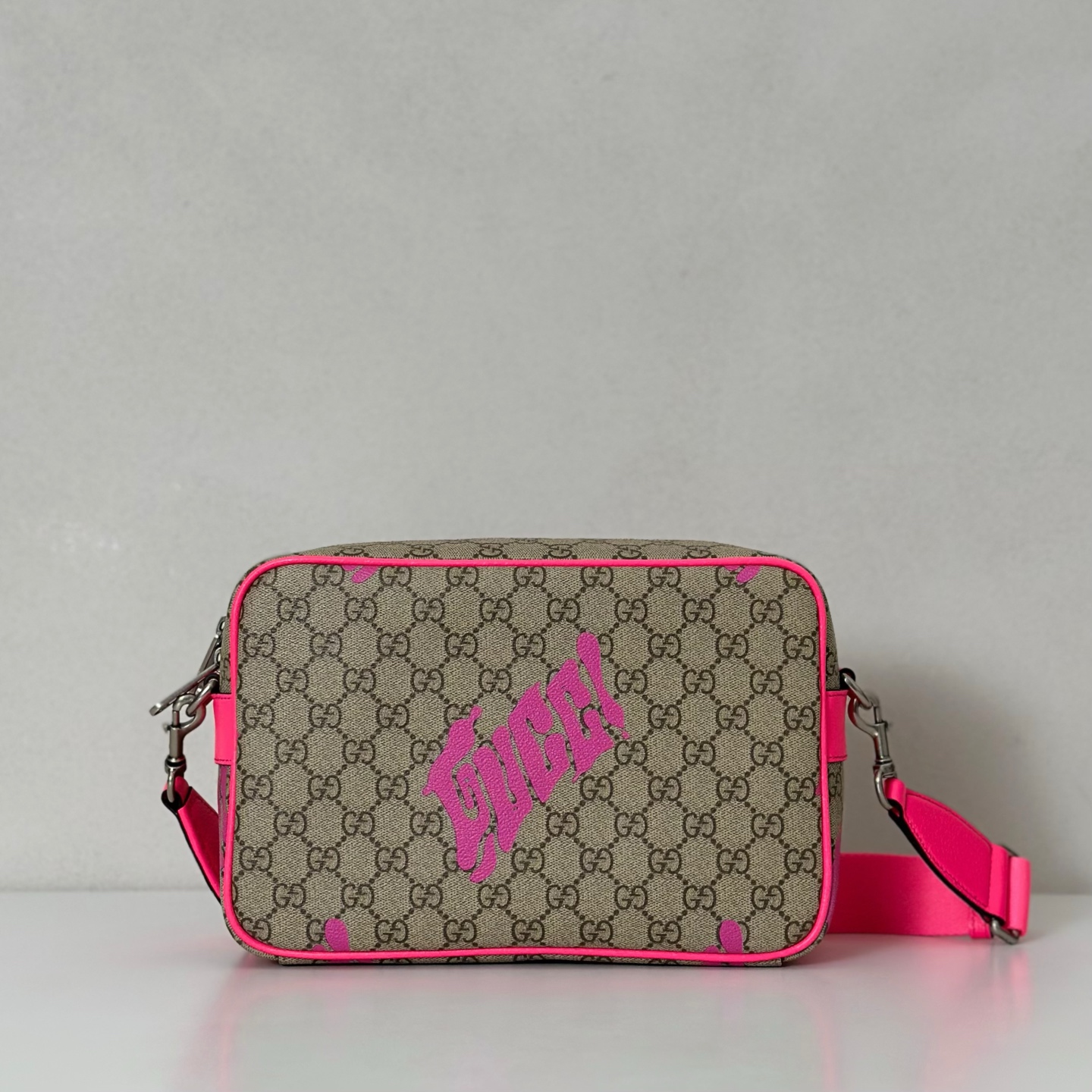 NO:407094,The quality of the counter, top-quality original goods, real-life photos!  839380 Coffee Glue/Fluorescent Rose, Size Width 27xHigh 18xSide Width 7.5, Batch, GUCCI [Original Leather], gucci19860909专柜品质,顶级原单货,实物实拍！839380啡胶/荧光玫,尺寸宽27x高18x侧宽7.5,批,GUCCI【原厂皮】,gucci,Bag