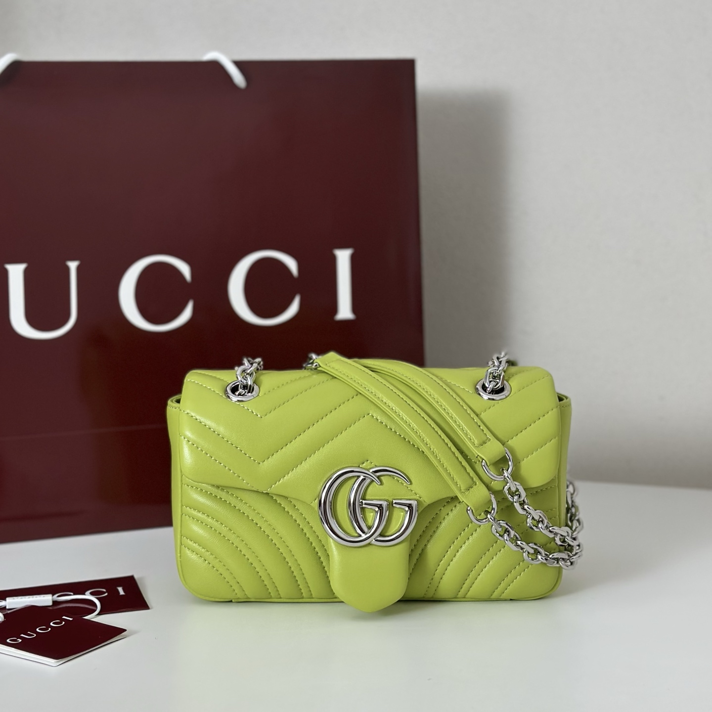 NO:392302,The quality of the counter, top-quality original goods, real-life photos!  837280 bright green, size width 23x height 14x side width 6, batch, GUCCI [original leather], gucci19860909专柜品质,顶级原单货,实物实拍！837280亮绿,尺寸宽23x高14x侧宽6,批,GUCCI【原厂皮】,gucci,Bag