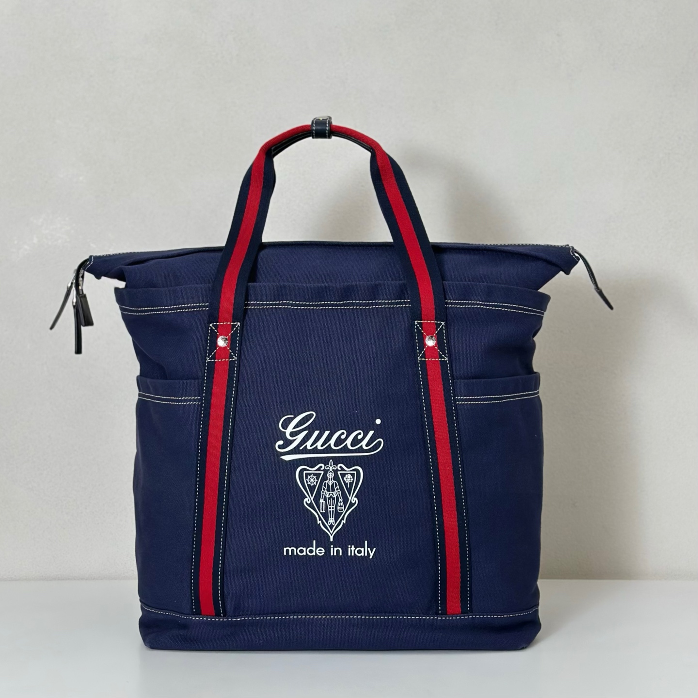NO:407216,The quality of the counter, top-quality original goods, real-life photos!  816863 blue canvas, size width 39x height 45x side width 19cm, batch, GUCCI [original leather], gucci19860909专柜品质,顶级原单货,实物实拍！816863蓝色帆布,尺寸宽39x高45x侧宽19cm,批,GUCCI【原厂皮】,gucci,Bag