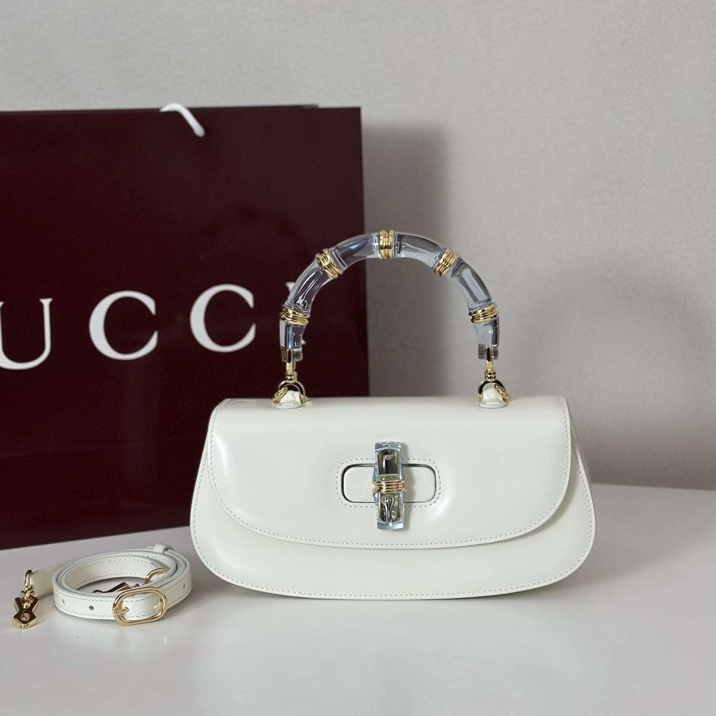 NO:392277,The quality of the counter, top-quality original goods, real-life photos!  827750 white, size width 26.6x height 13x side width 8, batch, GUCCI [original leather], gucci19860909专柜品质,顶级原单货,实物实拍！827750白色,尺寸宽26.6x高13x侧宽8,批,GUCCI【原厂皮】,gucci,Bag