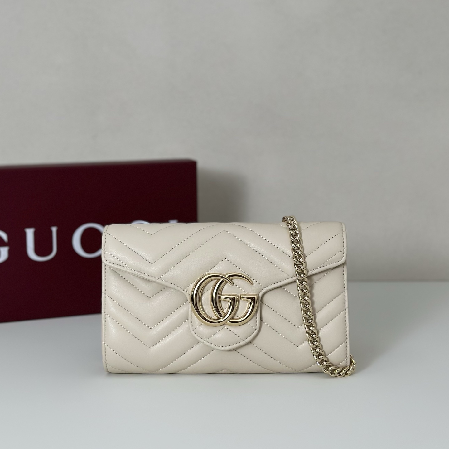NO:394358,The quality of the counter, top-quality original goods, real-life photos!  Model number 837745 white sheepskin, size width 20X height 12X side width 4, batch, GUCCI [original leather], gucci, sheepskin19860909专柜品质,顶级原单货,实物实拍！款号837745白色羊皮,尺寸宽20X高12X侧宽4,批,GUCCI【原厂皮】,gucci,sheepskin,Bag