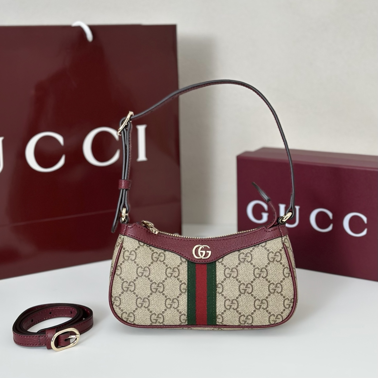 NO:812744,Counter quality, top-quality original goods, real photos!  Model No. 838465 brown/ancora red, size width 17.5X height 11X side width 3.5cm, batch, Gucci original leather [price based on quantity]19860909专柜品质,顶级原单货,实物实拍！款号838465啡/安可拉红,尺寸宽17.5X高11X侧宽3.5cm,批,古奇原厂皮【跑量价】,Bag