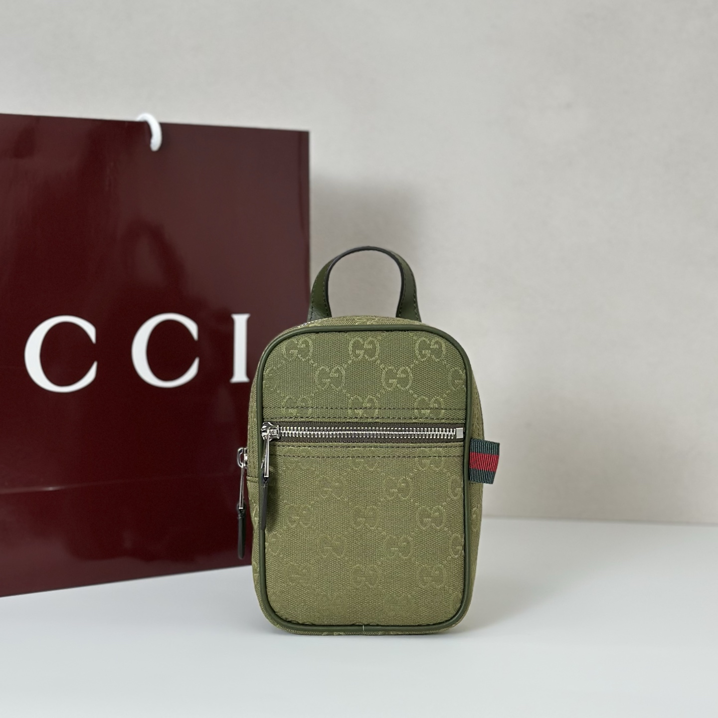 NO:719951,Counter quality, top-quality original goods, real photos!  Model number 834258 green cloth, size width 12.5X height 17.5X side width 4cm, batch, Gucci original leather [price based on quantity]19860909专柜品质,顶级原单货,实物实拍！款号834258绿布,尺寸宽12.5X高17.5X侧宽4cm,批,古奇原厂皮【跑量价】,Bag