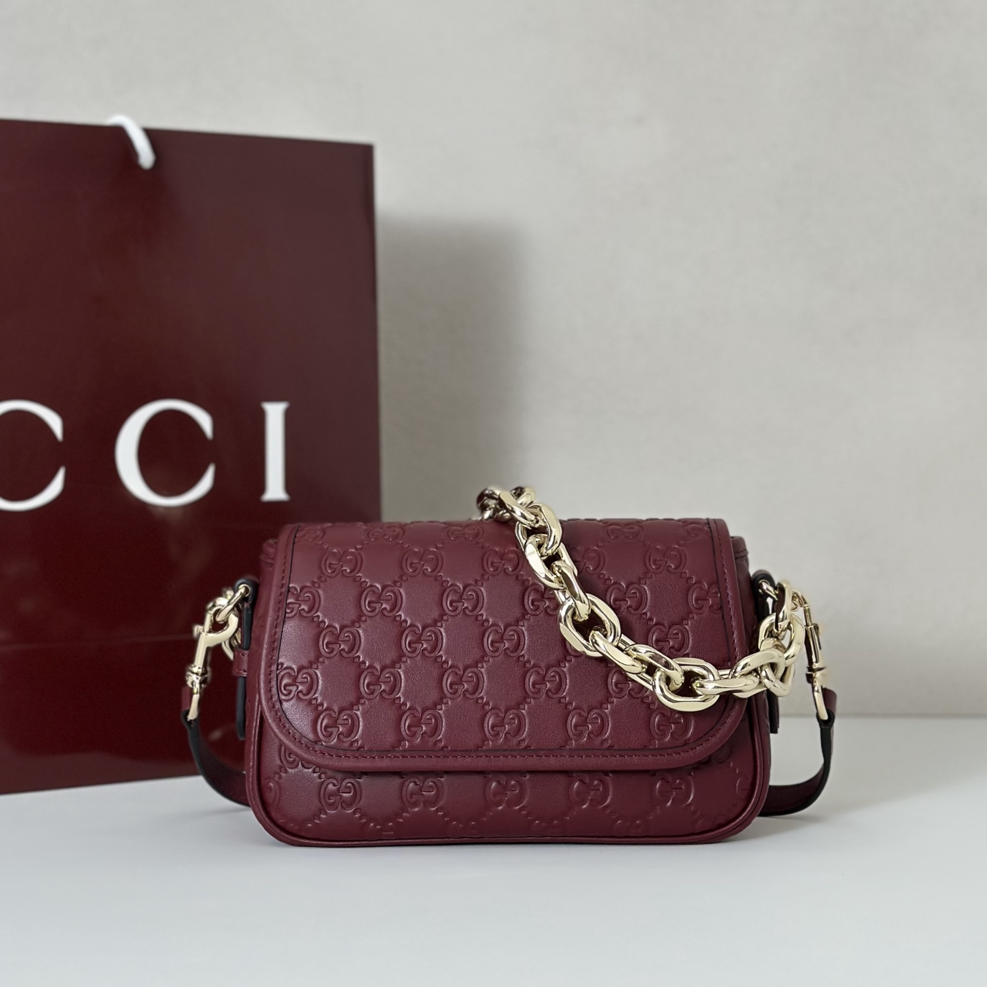NO:555816,Counter quality, top-quality original goods, real photos!  Style number 847448 wine red embossed, size width 20.5X height 13X side width 7, batch, GUCCI [original leather], gucci19860909专柜品质,顶级原单货,实物实拍！款号847448酒红压花,尺寸宽20.5X高13X侧宽7,批,GUCCI【原厂皮】,gucci,Bag
