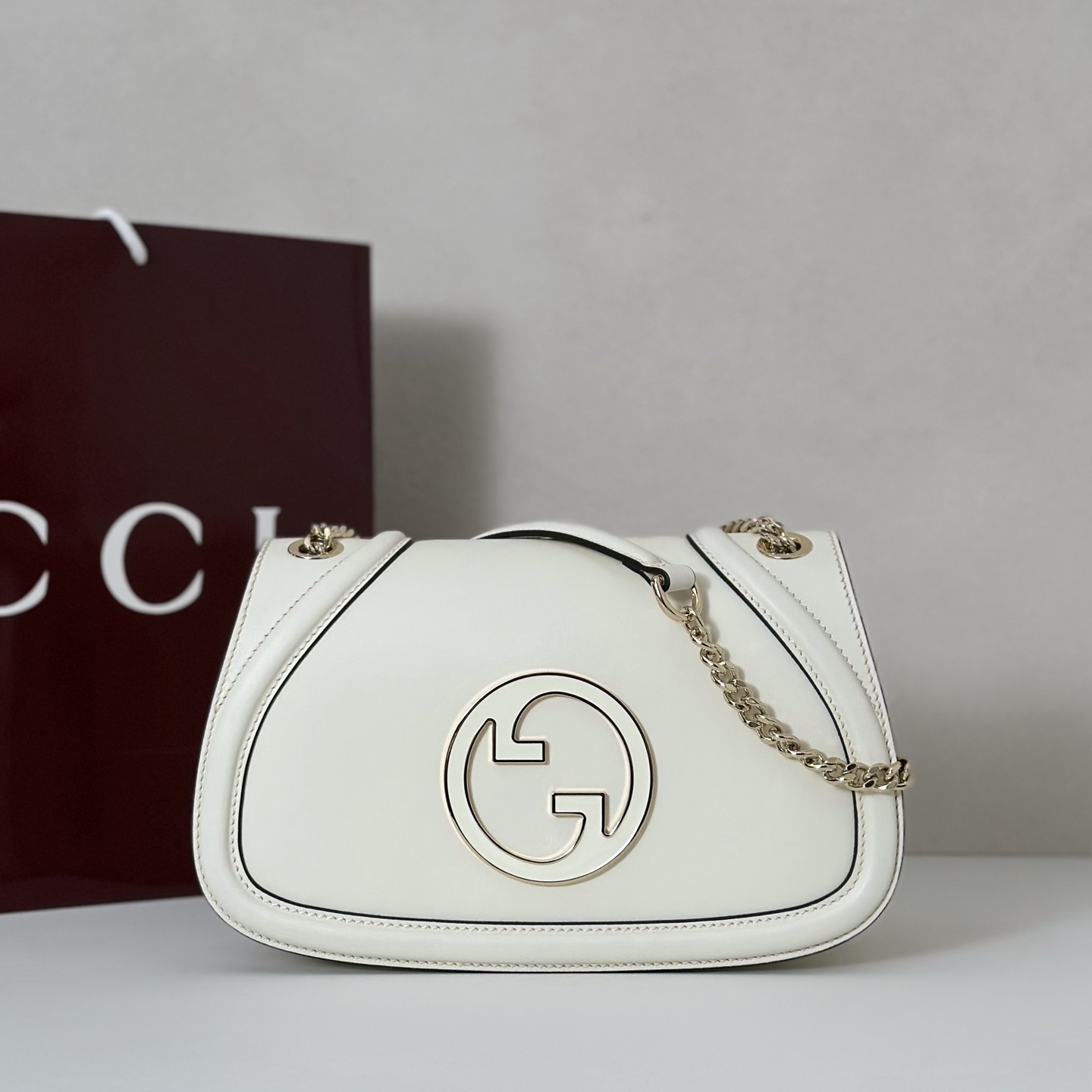 NO:555815,Counter quality, top-quality original goods, real photos!  Style number 815715 off-white, size width 26X height 16X side width 8, batch, GUCCI [original leather], gucci19860909专柜品质,顶级原单货,实物实拍！款号815715米白,尺寸宽26X高16X侧宽8,批,GUCCI【原厂皮】,gucci,Bag