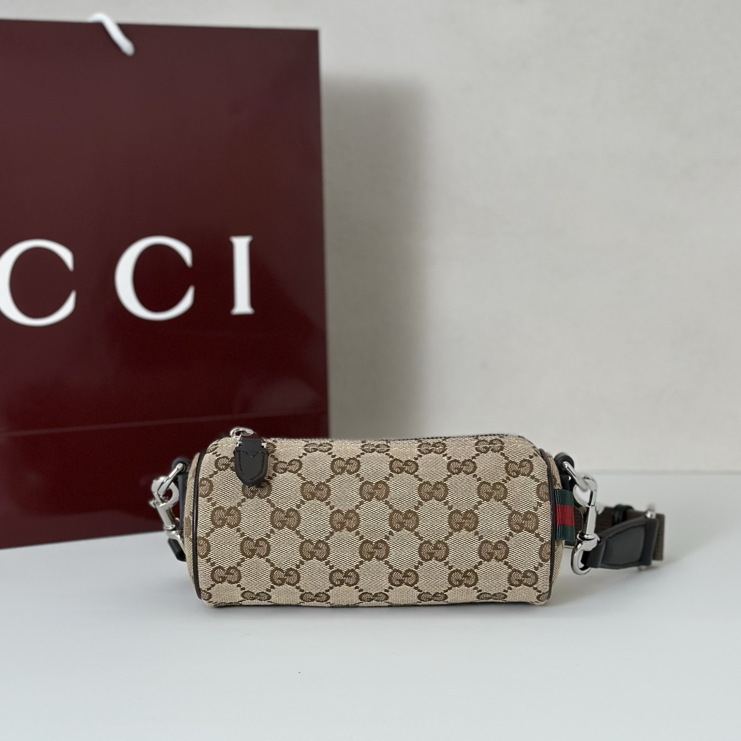 NO:555783,Counter quality, top-quality original goods, real photos!  Model No. 834269 Apricot cloth, size width 17.5x height 8x side width 8cm, batch, GUCCI [original leather], gucci19860909专柜品质,顶级原单货,实物实拍！款号834269杏布,尺寸宽17.5x高8x侧宽8cm,批,GUCCI【原厂皮】,gucci,Bag