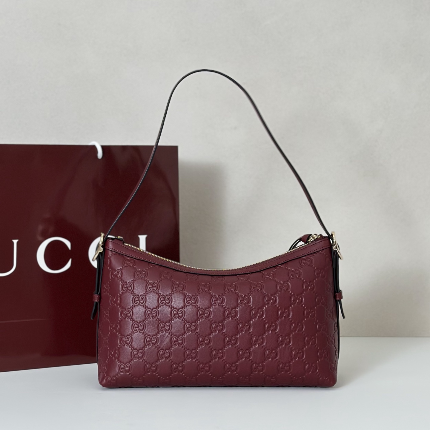 Gucci Guccissima Leather Shoulder Bag, Wine Red, 30x19x11cm 4 i1754193170394 4257 0 2