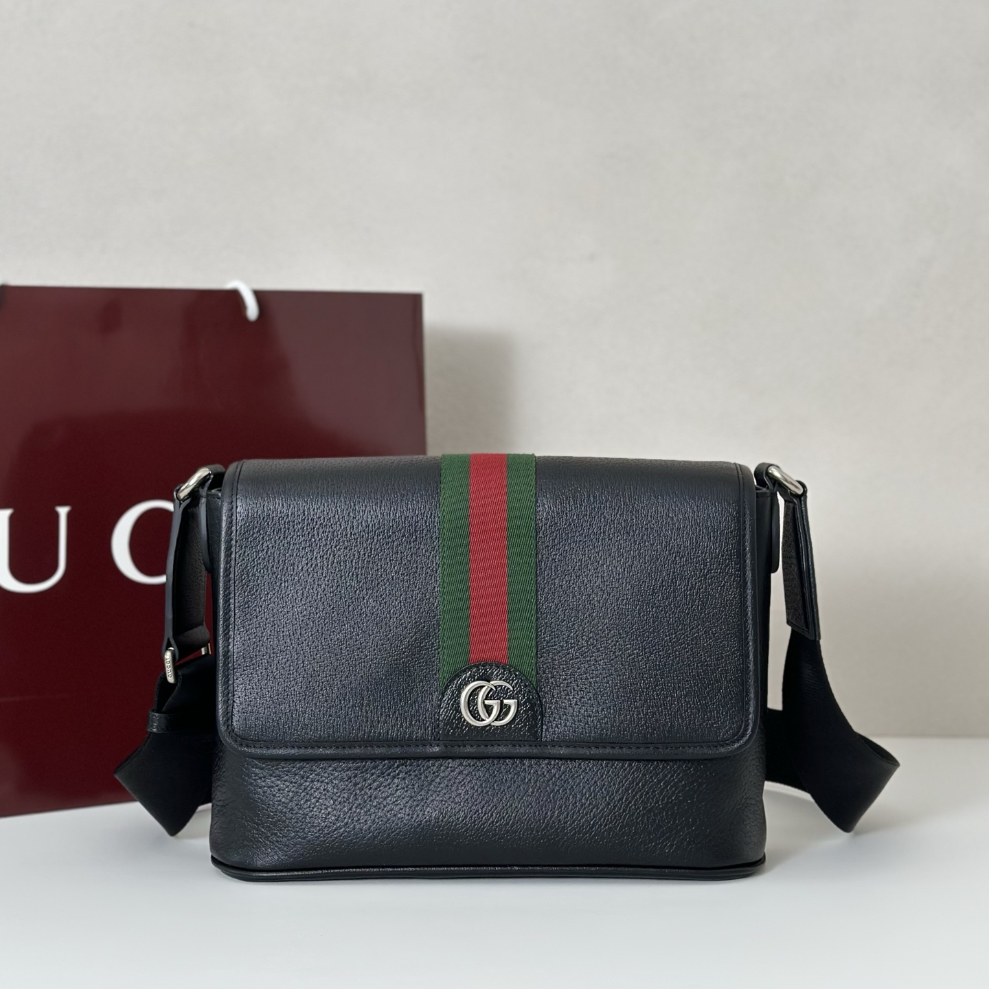 Gucci Schoudertas met Web-Streep en GG-logo - Stijlvolle Crossbody Tas