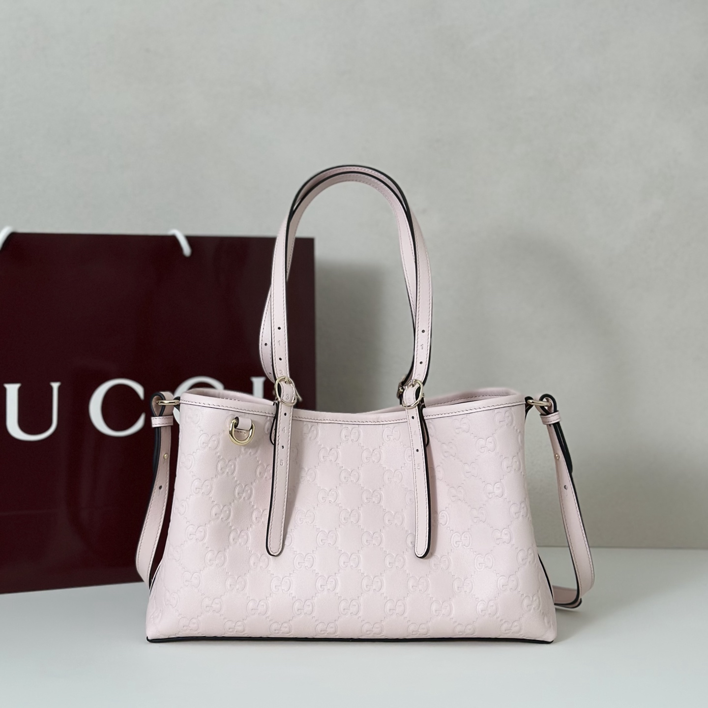 NO:557962,Counter quality, top-quality original goods, real photos!  Style number 815214 pink embossed, size width 31X height 18X side width 11cm, batch, GUCCI [original leather], gucci19860909专柜品质,顶级原单货,实物实拍！款号815214粉色压字,尺寸宽31X高18X侧宽11cm,批,GUCCI【原厂皮】,gucci,Bag