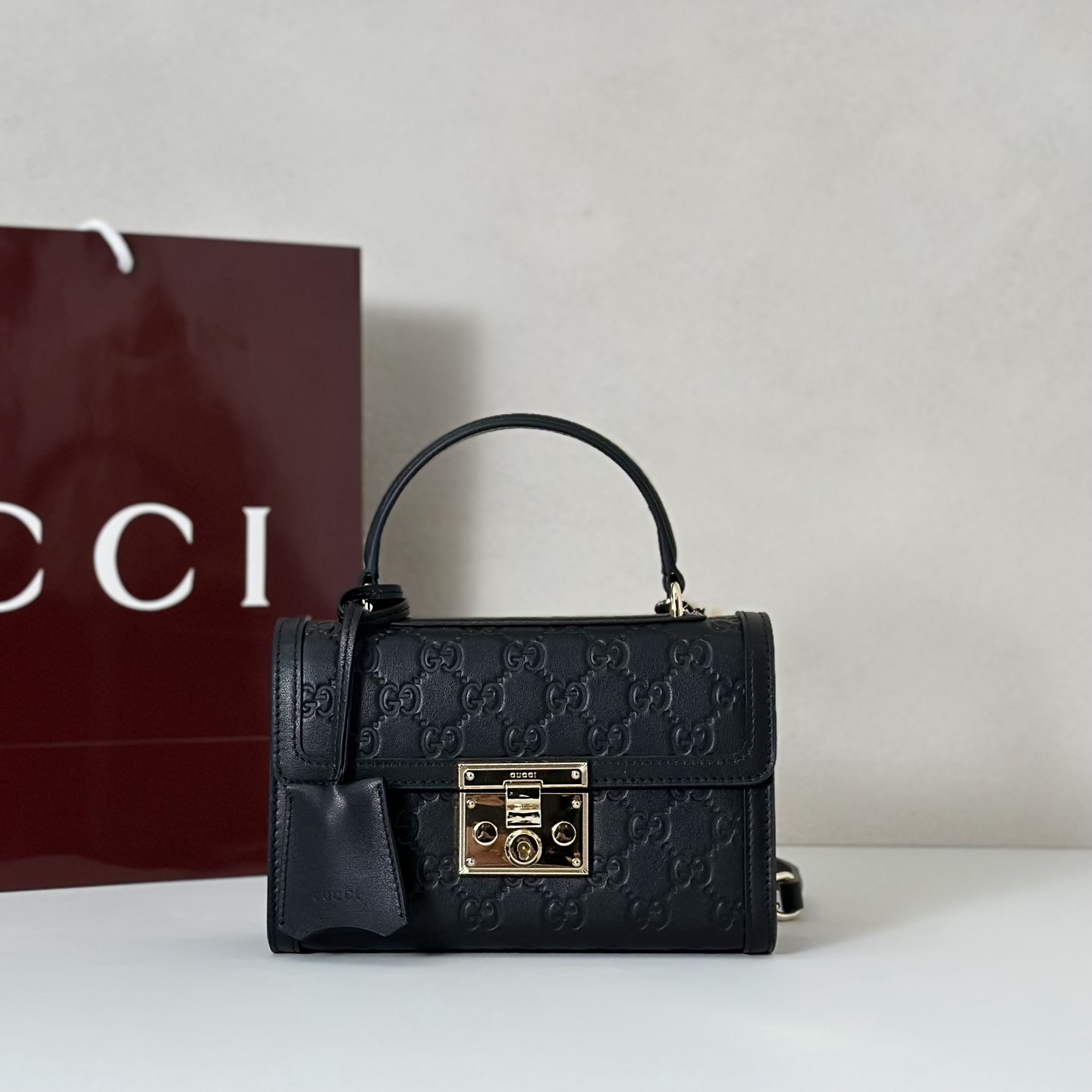 NO:407229,The quality of the counter, top-quality original goods, real-life photos!  Model number 848884g leather pressing characters, size width 20X height 13X side width 8cm, batch, GUCCI [original leather], gucci19860909专柜品质,顶级原单货,实物实拍！款号848884克皮压字,尺寸宽20X高13X侧宽8cm,批,GUCCI【原厂皮】,gucci,Bag