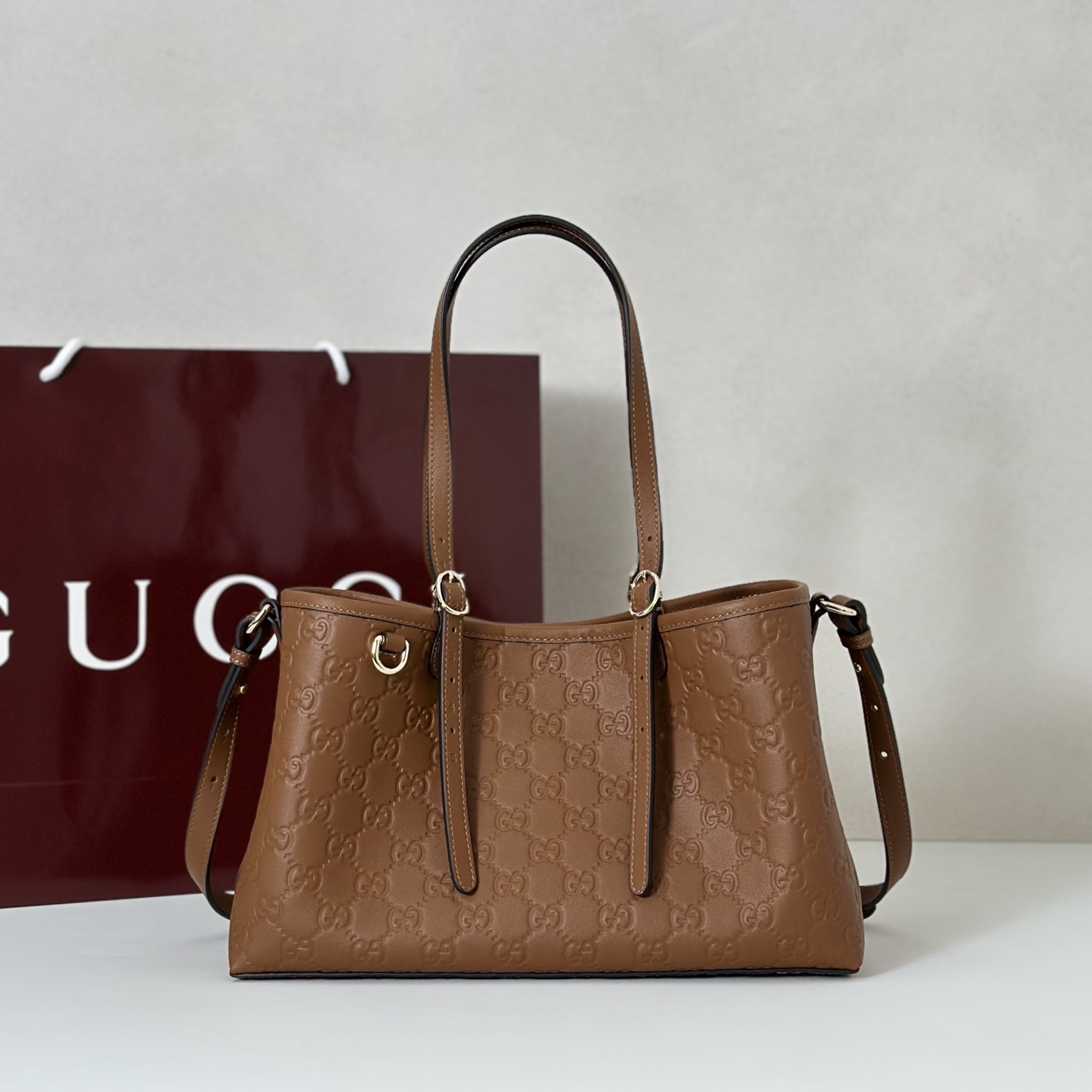 NO:557958,Counter quality, top-quality original goods, real photos!  Style number 815214 brown embossed, size width 31X height 18X side width 11cm, batch, GUCCI [original leather], gucci19860909专柜品质,顶级原单货,实物实拍！款号815214棕色压字,尺寸宽31X高18X侧宽11cm,批,GUCCI【原厂皮】,gucci,Bag