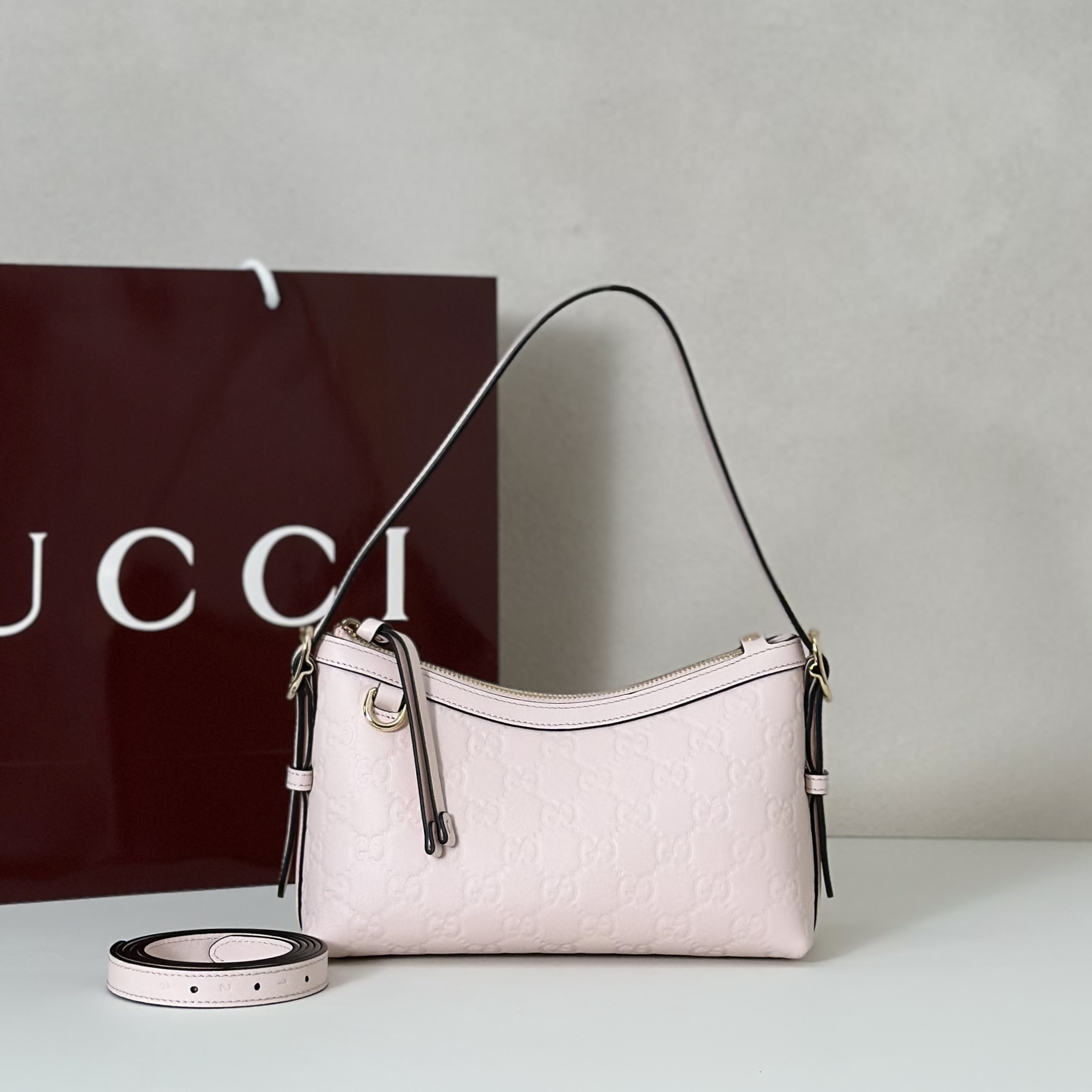 NO:406939,The quality of the counter, top-quality original goods, real-life photos!  Model number 847450 light pink pressed characters, size width 22X height 14X side width 8, batch, GUCCI [original leather], gucci19860909专柜品质,顶级原单货,实物实拍！款号847450浅粉压字,尺寸宽22X高14X侧宽8,批,GUCCI【原厂皮】,gucci,Bag
