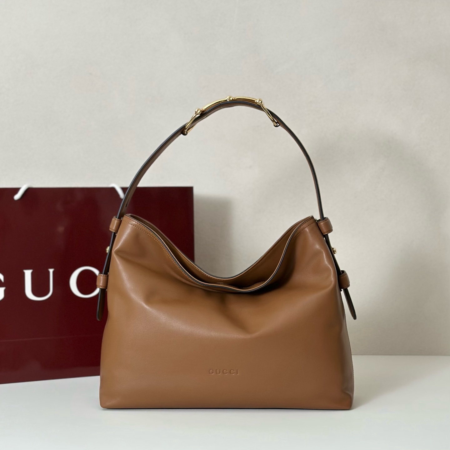 NO:856811,Counter quality, top-quality original goods, real photos!  Model number 850926 brown leather, size width 35X height 27.5X side width 11cm, batch, Gucci original leather [price based on quantity]19860909专柜品质,顶级原单货,实物实拍！款号850926棕皮,尺寸宽35X高27.5X侧宽11cm,批,古奇原厂皮【跑量价】,Bag