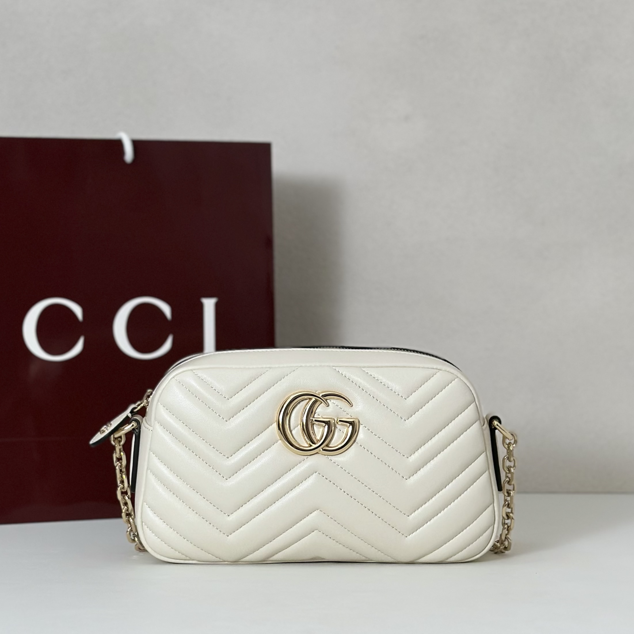 Gucci Style White Bag Lookbook Reference image 1