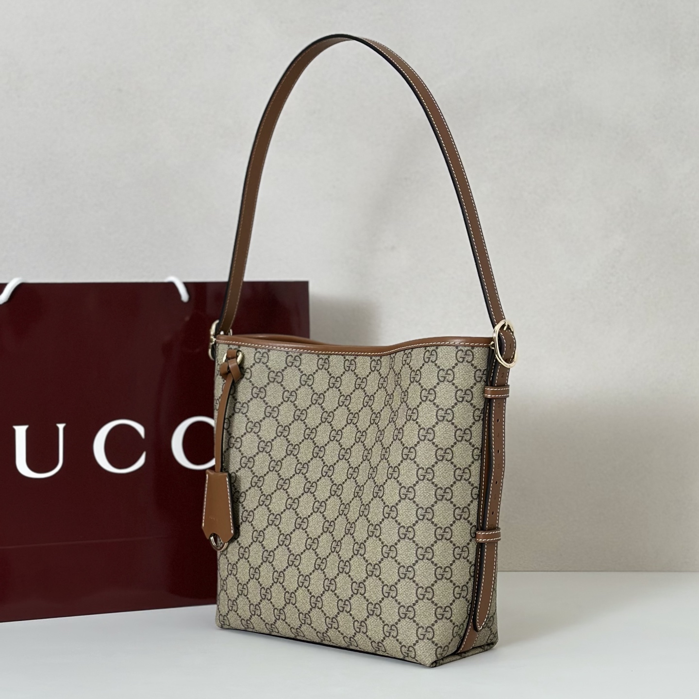 Gucci Style Brown Bag Lookbook Reference image 2