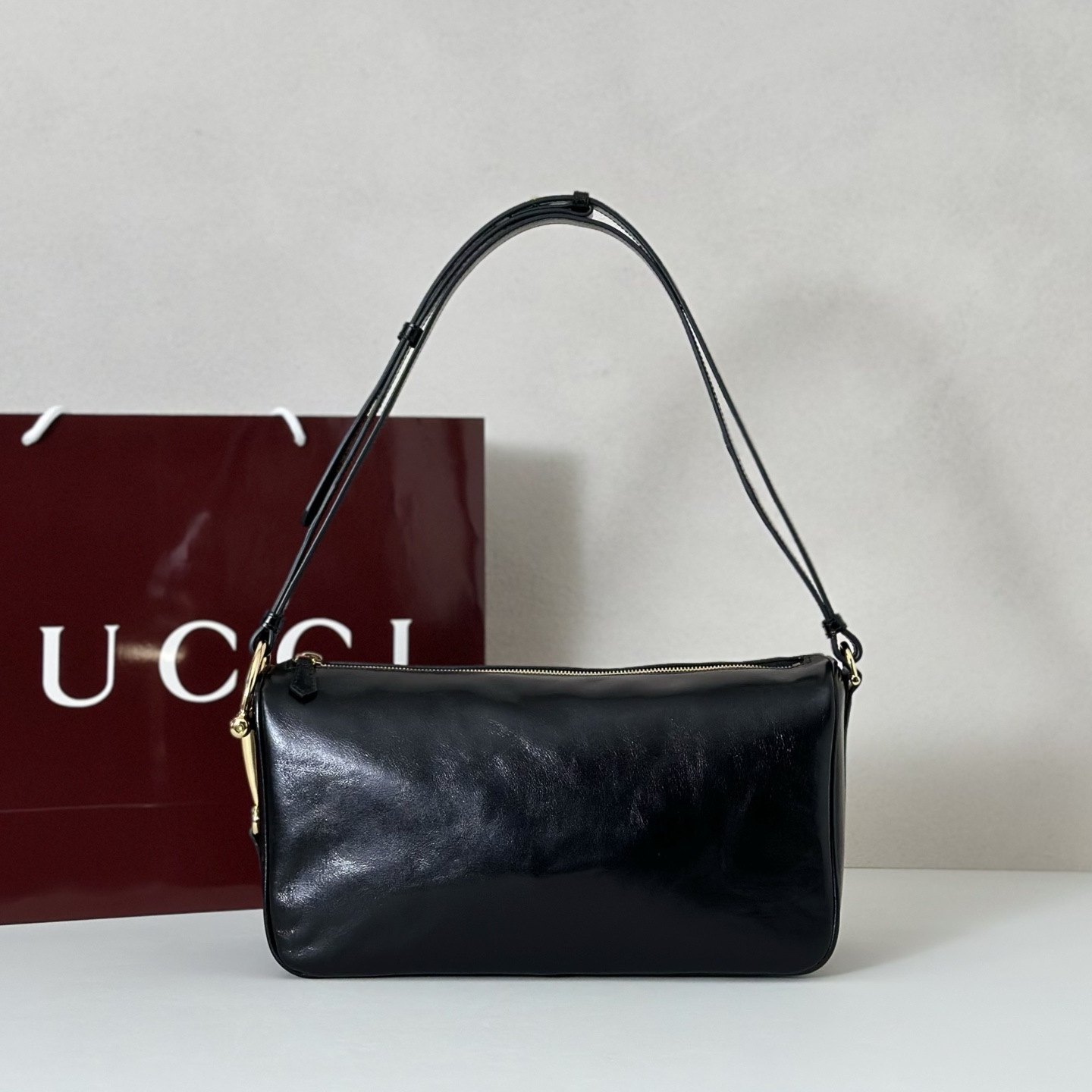 NO:856976,Counter quality, top-quality original goods, real photos!  Model No. 860787 grams wrinkled paint, size width 31.5x height 17x side width 12cm, batch, Gucci original leather [price based on quantity]19860909专柜品质,顶级原单货,实物实拍！款号860787克皱漆,尺寸宽31.5x高17x侧宽12cm,批,古奇原厂皮【跑量价】,Bag