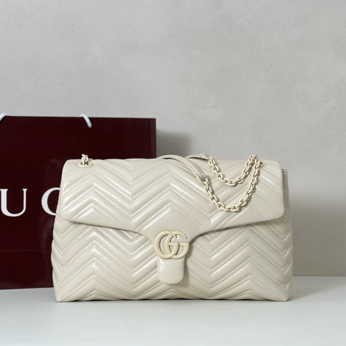Gucci Style White Bag Lookbook Reference image 1