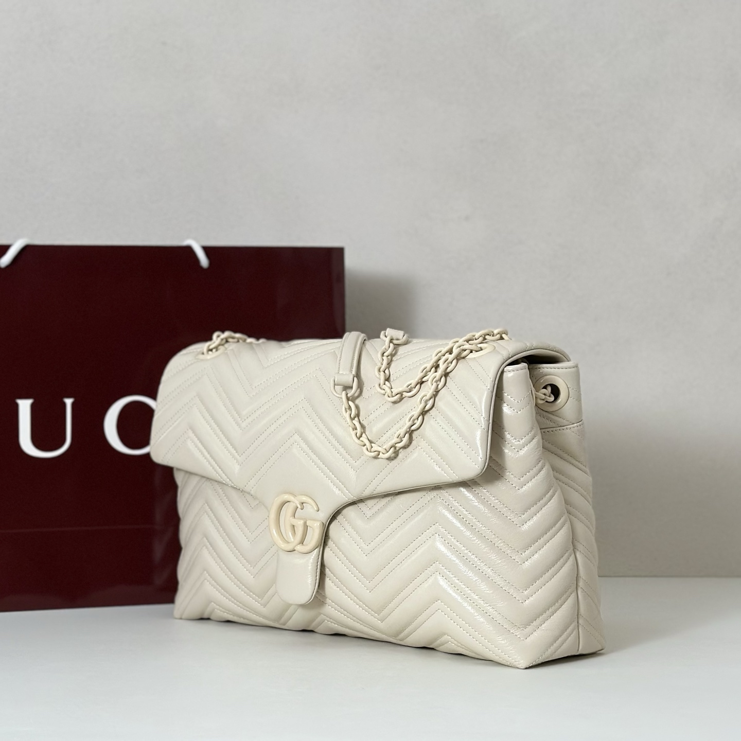 Gucci Style White Bag Lookbook Reference image 2