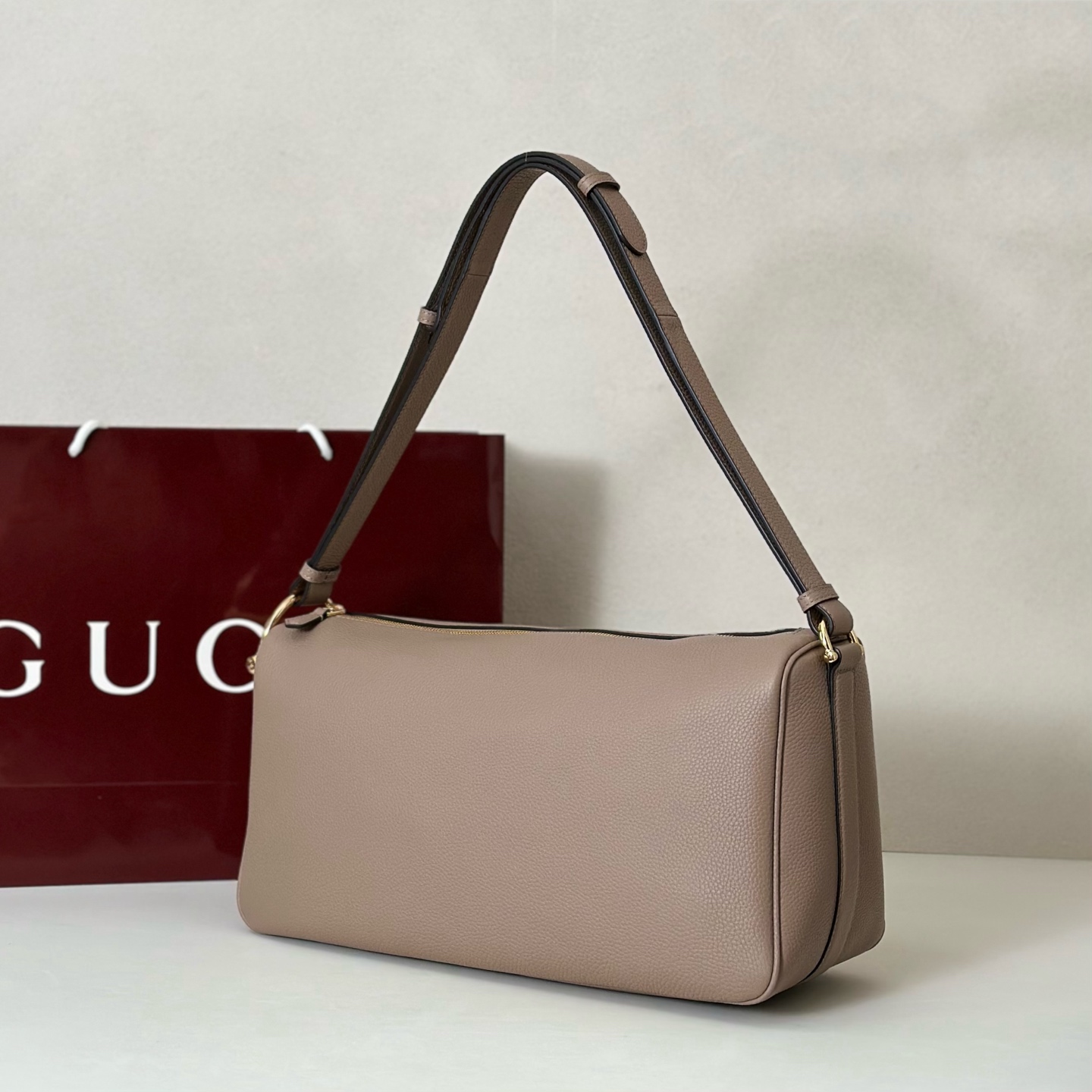 Gucci Style Grey Bag Lookbook Reference image 2