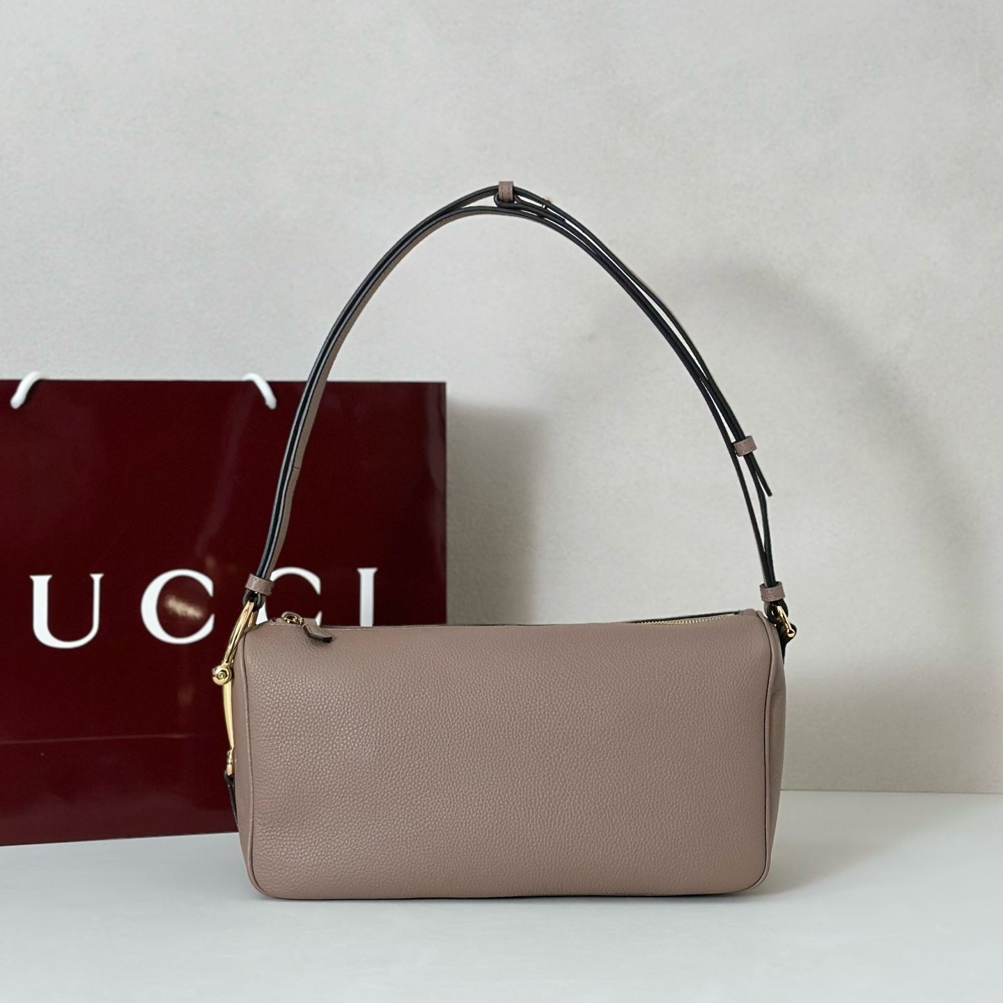 Gucci Style Grey Bag Lookbook Reference image 1
