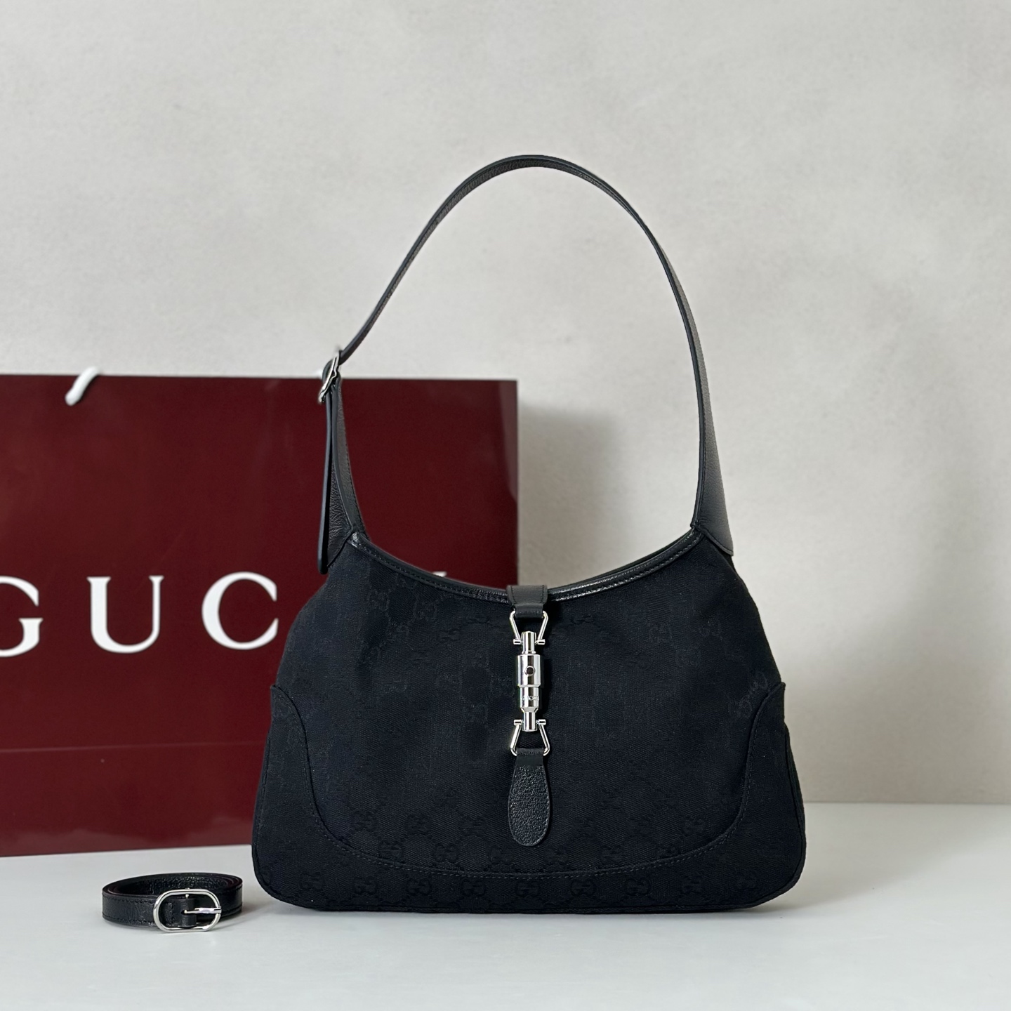 NO:754477,Counter quality, top-quality original goods, real photos!  Style number 863136 gram cloth/gram leather, size width 31.5X height 21X side width 5cm, batch, Gucci original leather [price based on quantity]19860909专柜品质,顶级原单货,实物实拍！款号863136克布/克皮,尺寸宽31.5X高21X侧宽5cm,批,古奇原厂皮【跑量价】,Bag
