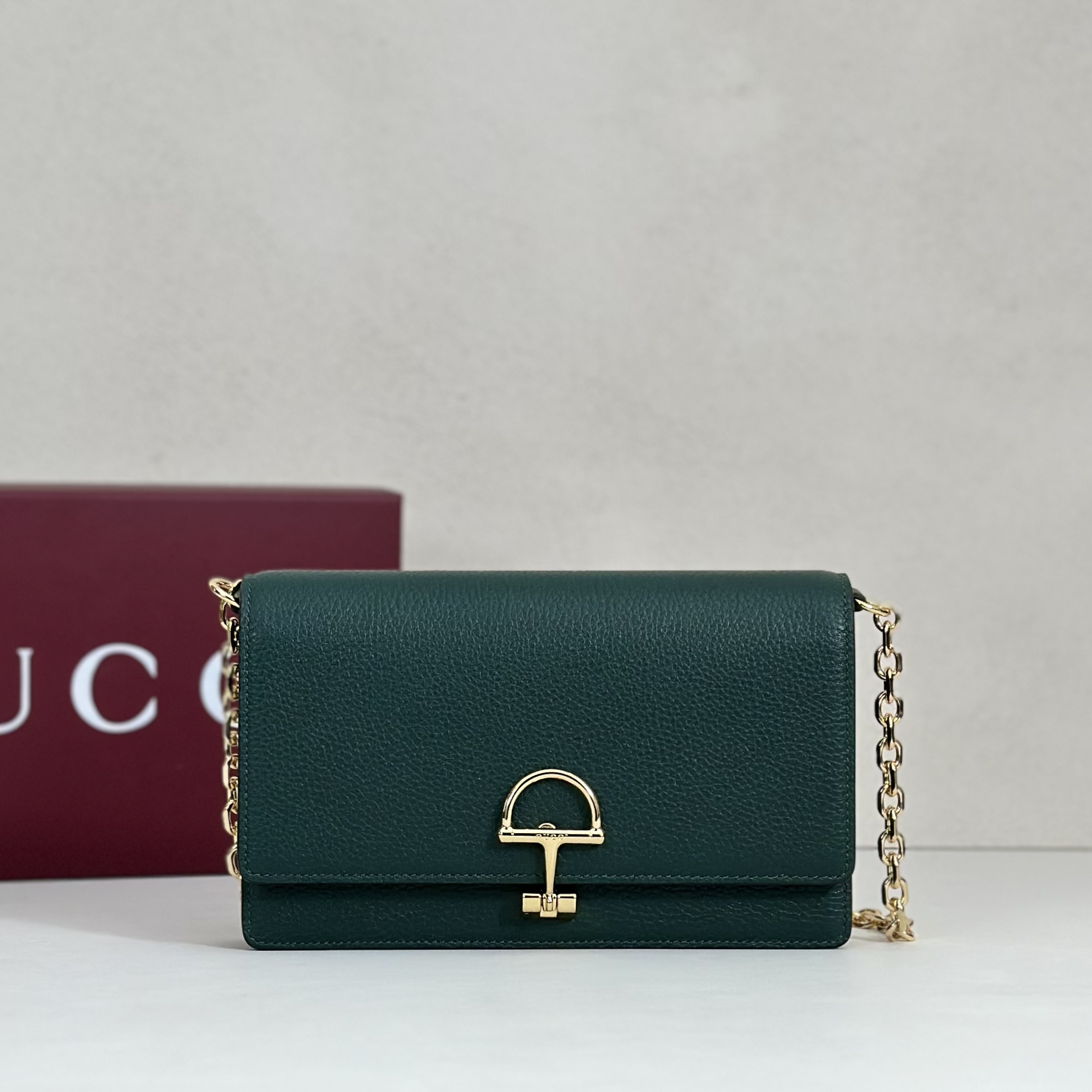 NO:856170,Counter quality, top-quality original goods, real photos!  Model number 855654 Green Li, size width 20X height 12X side width 3.5cm, batch, Gucci original leather [price based on quantity]19860909专柜品质,顶级原单货,实物实拍！款号855654绿荔,尺寸宽20X高12X侧宽3.5cm,批,古奇原厂皮【跑量价】,Bag