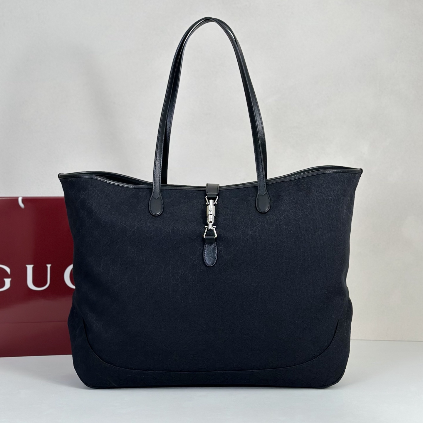 NO:856253,Counter quality, top-quality original goods, real photos!  Style number 867014 grams cloth, size width 55X height 37X side width 14.5cm, batch, Gucci original leather [price based on quantity]19860909专柜品质,顶级原单货,实物实拍！款号867014克布,尺寸宽55X高37X侧宽14.5cm,批,古奇原厂皮【跑量价】,Bag