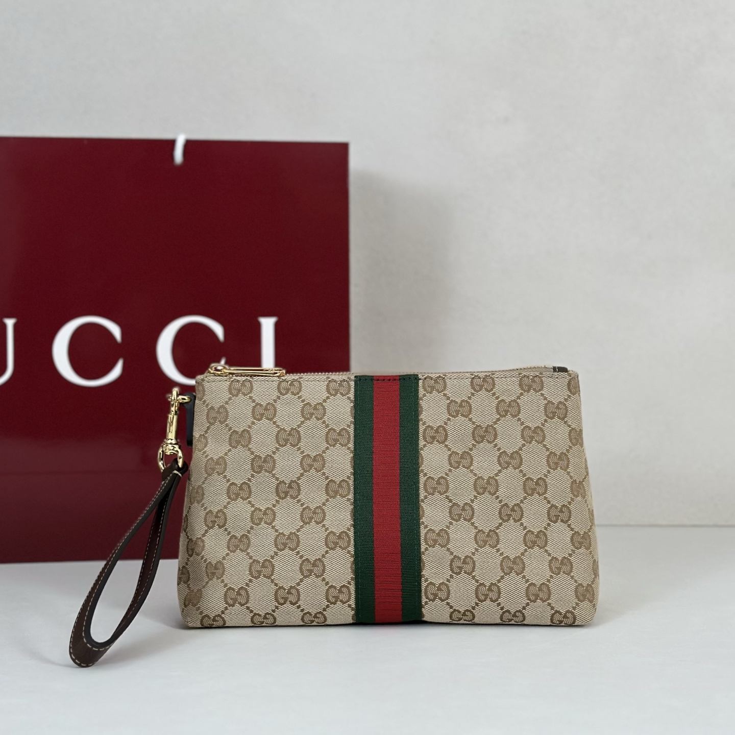 NO:812791,Counter quality, top-quality original goods, real photos!  Model number 867337 light apricot cloth, size width 26.5X height 15.5X side width 10.5cm, batch, Gucci original leather [price based on quantity]19860909专柜品质,顶级原单货,实物实拍！款号867337浅杏布,尺寸宽26.5X高15.5X侧宽10.5cm,批,古奇原厂皮【跑量价】,Bag