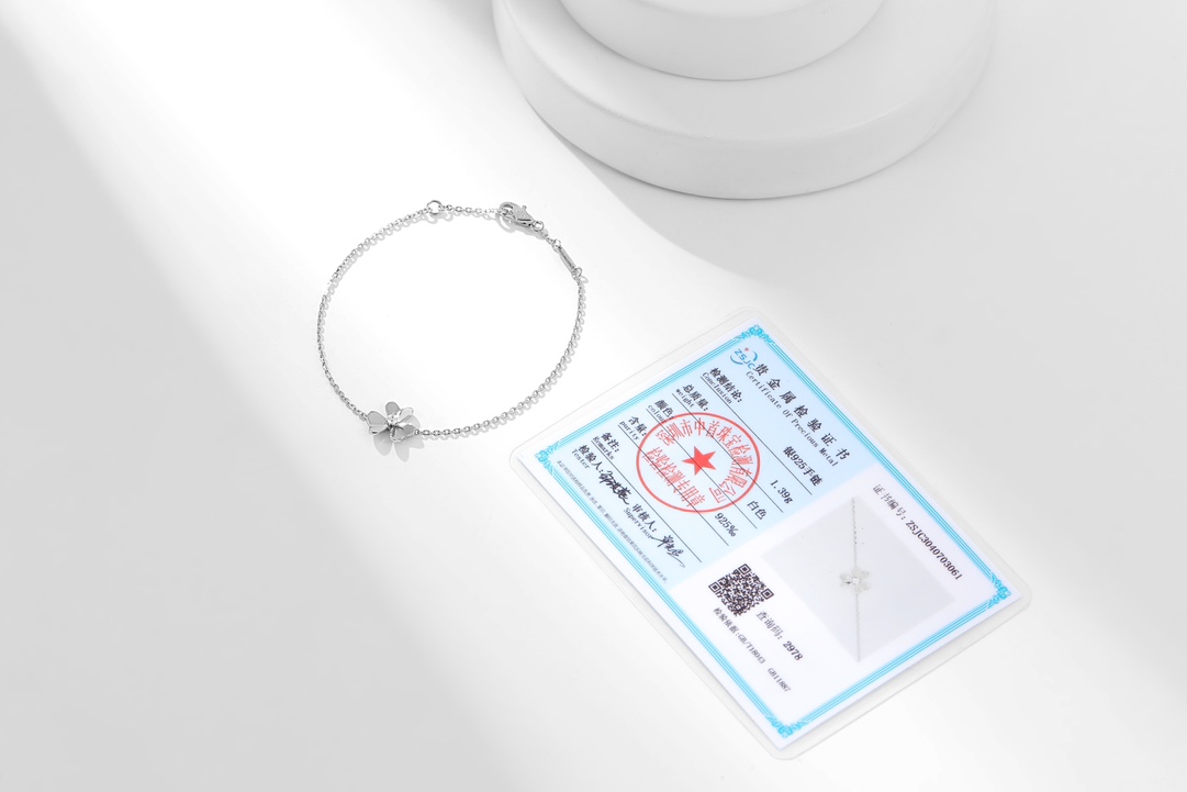 “Stylish Crystal Jewelry Collection: Bracelets, Necklaces, and More with United States Imported Diamond Drills” - 图片 9