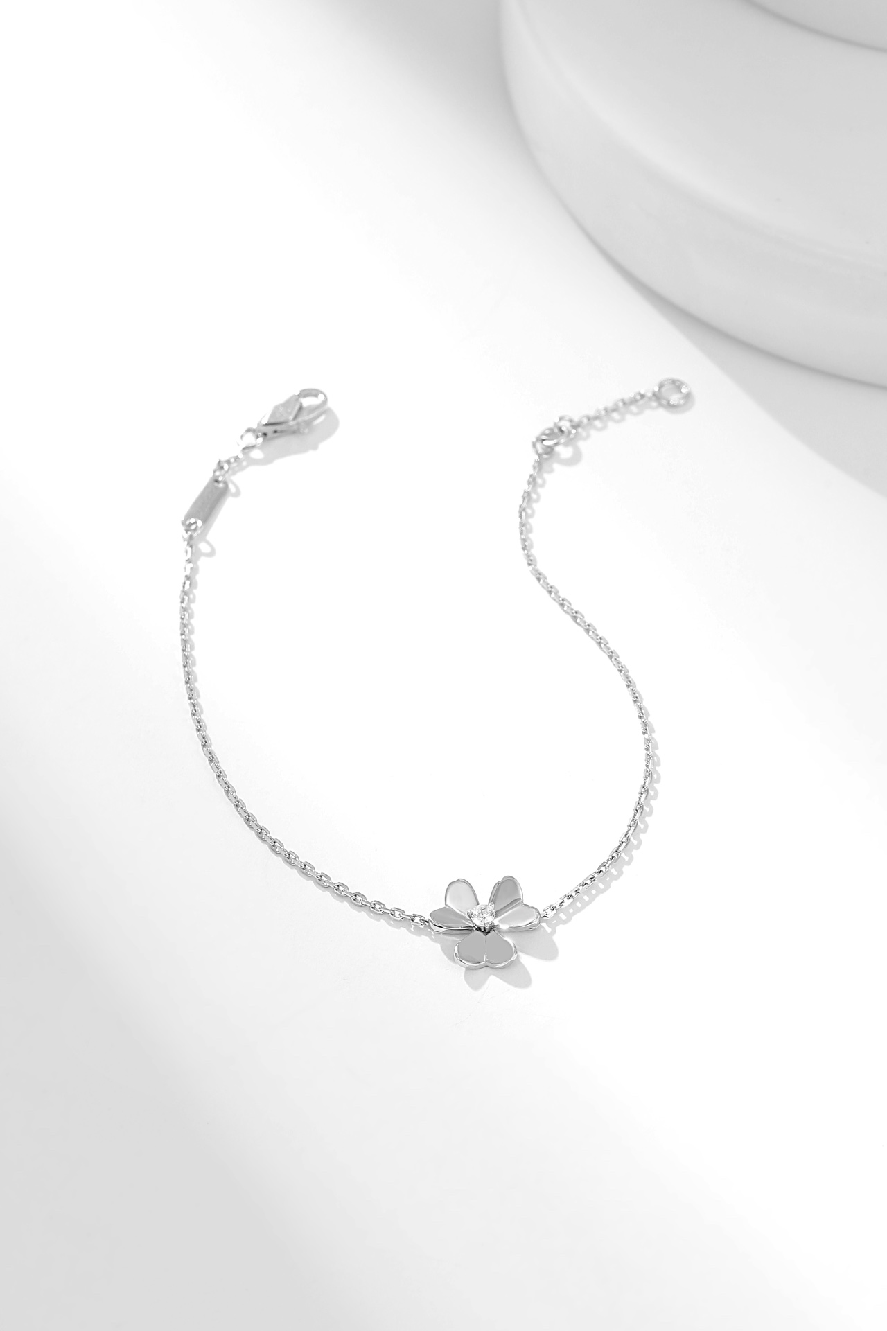 “Stylish Crystal Jewelry Collection: Bracelets, Necklaces, and More with United States Imported Diamond Drills” - 图片 4