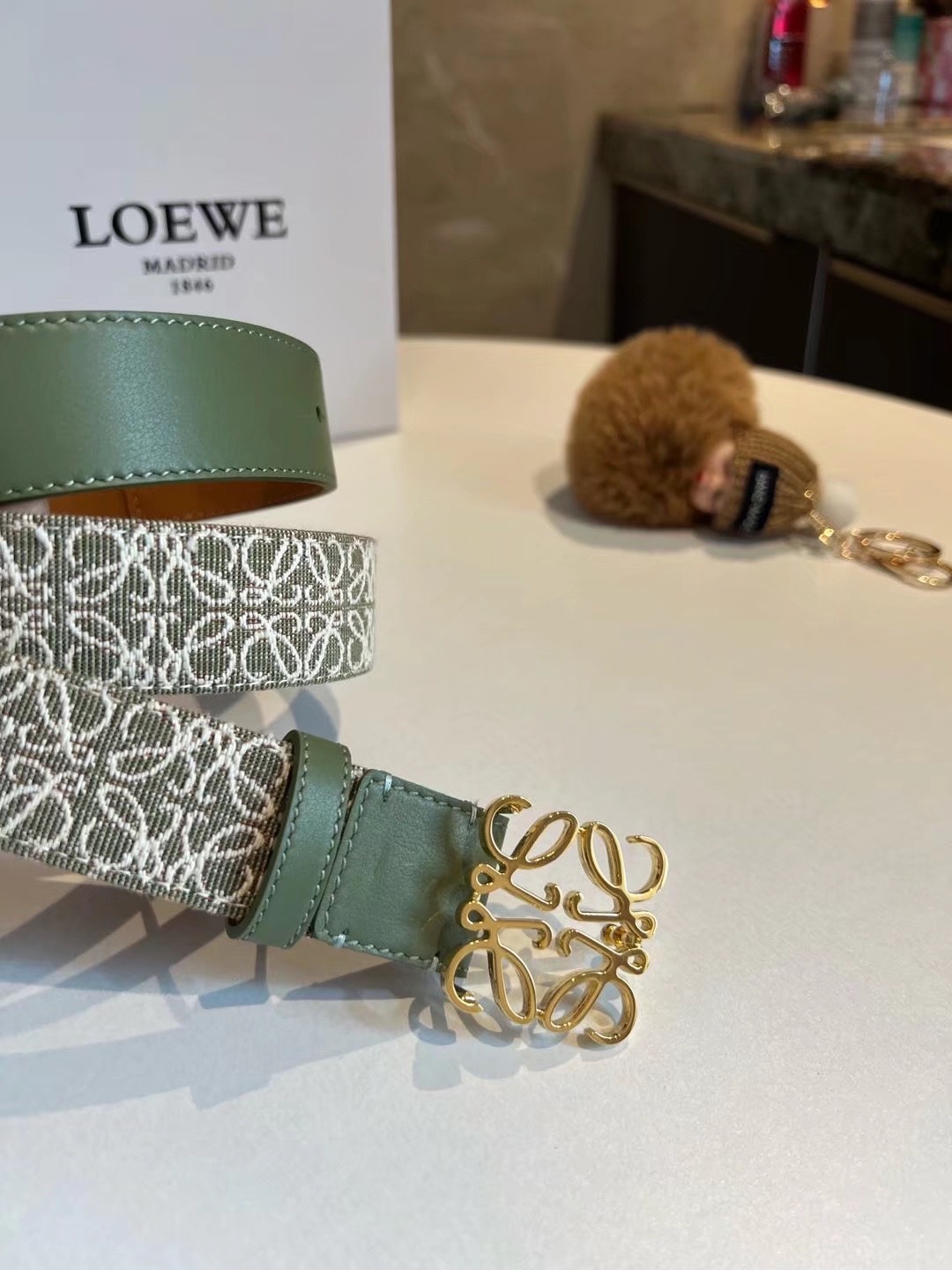 Loewe 代购级 腰带推荐—LOEVE罗意威新款logo提花女士腰带 提花面料经过独特的工艺织造后