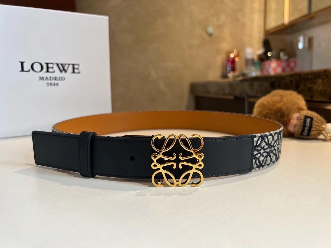 Loewe 代购级 腰带推荐—LOEVE罗意威新款logo提花女士腰带 提花面料经过独特的工艺织造后
