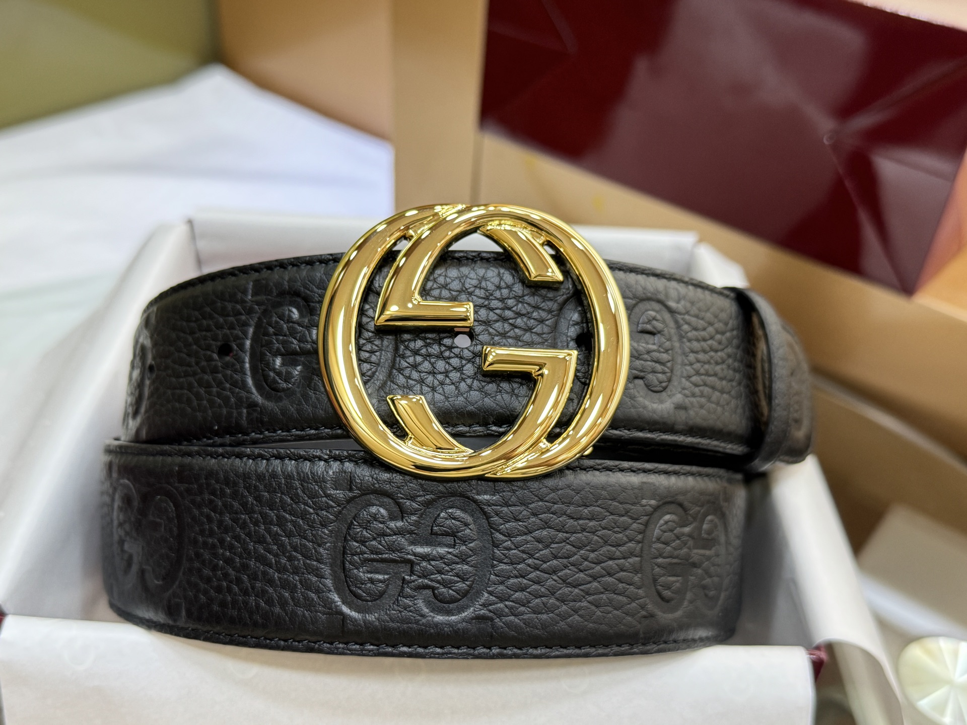 “GG 4.0 cm Fire Belt: Classic Style for Sophisticated Men with Gold Buttons and Imported Details” - 图片 6