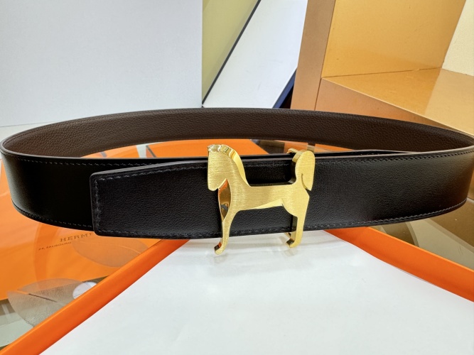 Hermès Togo Leather Reversible Belt with Horse Buckle, 3.8mm Width 1 Hermès Togo Leather Reversible Belt with Horse Buckle, 3.8mm Width