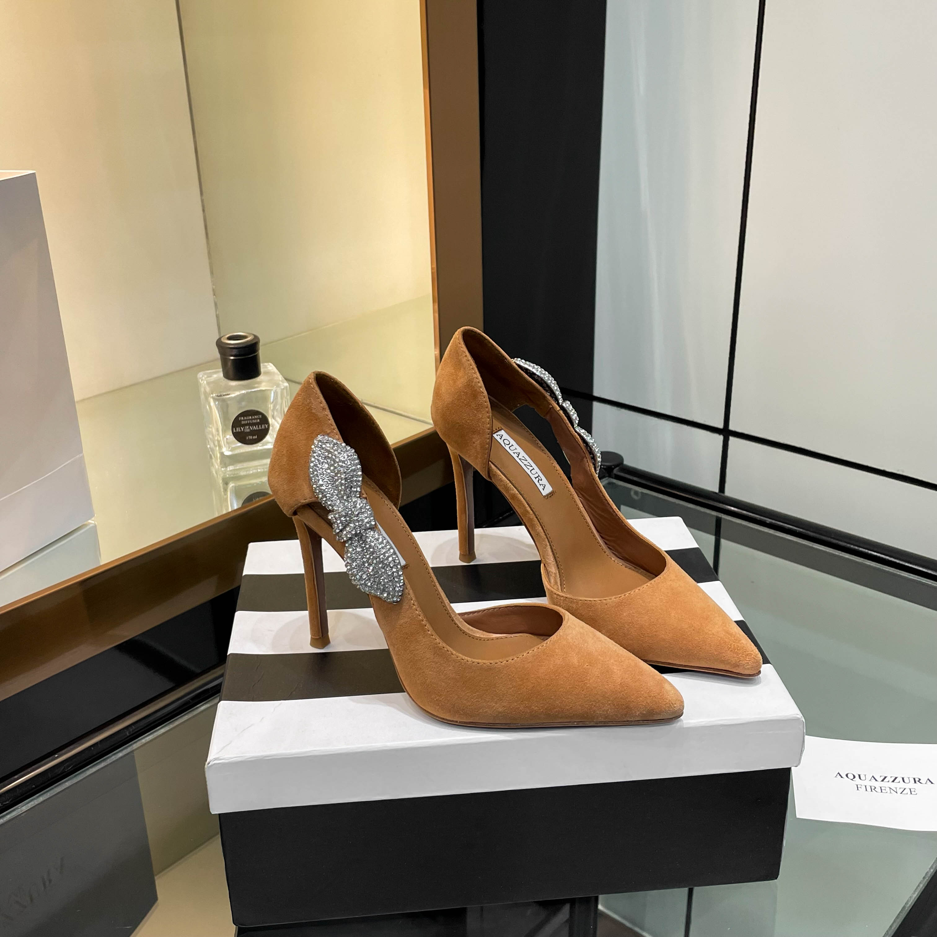 Aquazzura 2024 High-Quality One-Shoe-Shoe with Sparkling Details and Versatile Design - 图片 8
