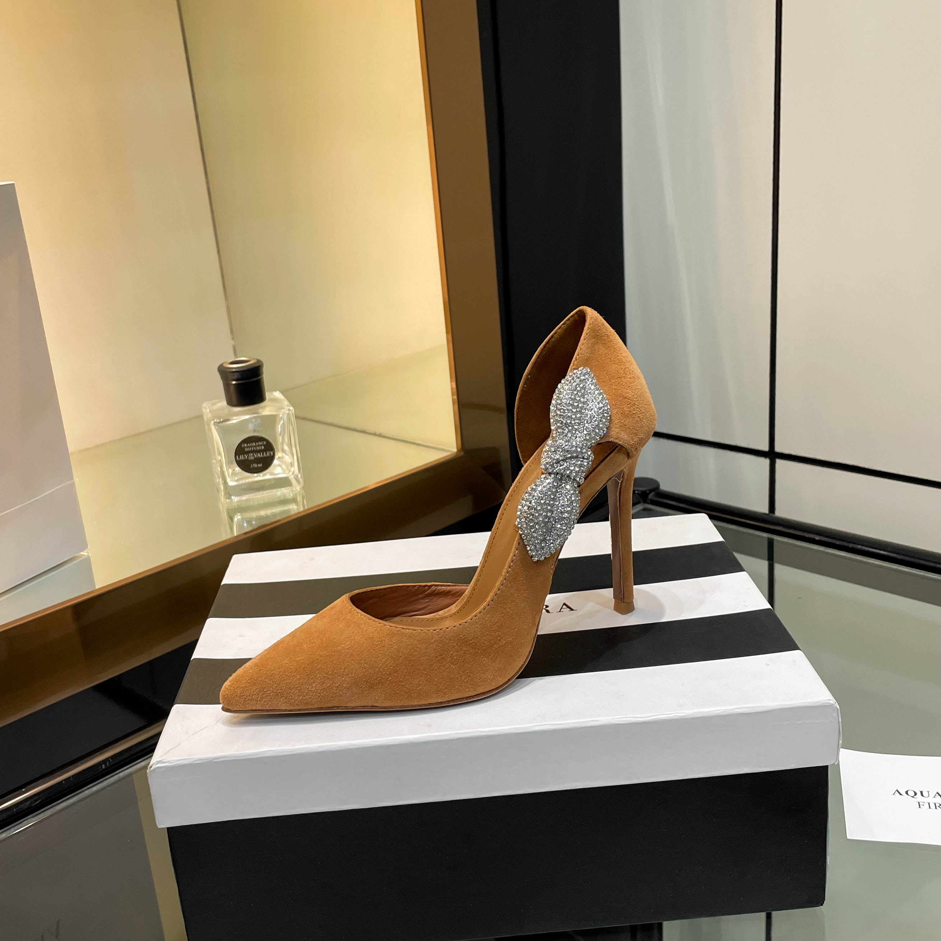 Aquazzura 2024 High-Quality One-Shoe-Shoe with Sparkling Details and Versatile Design - 图片 9