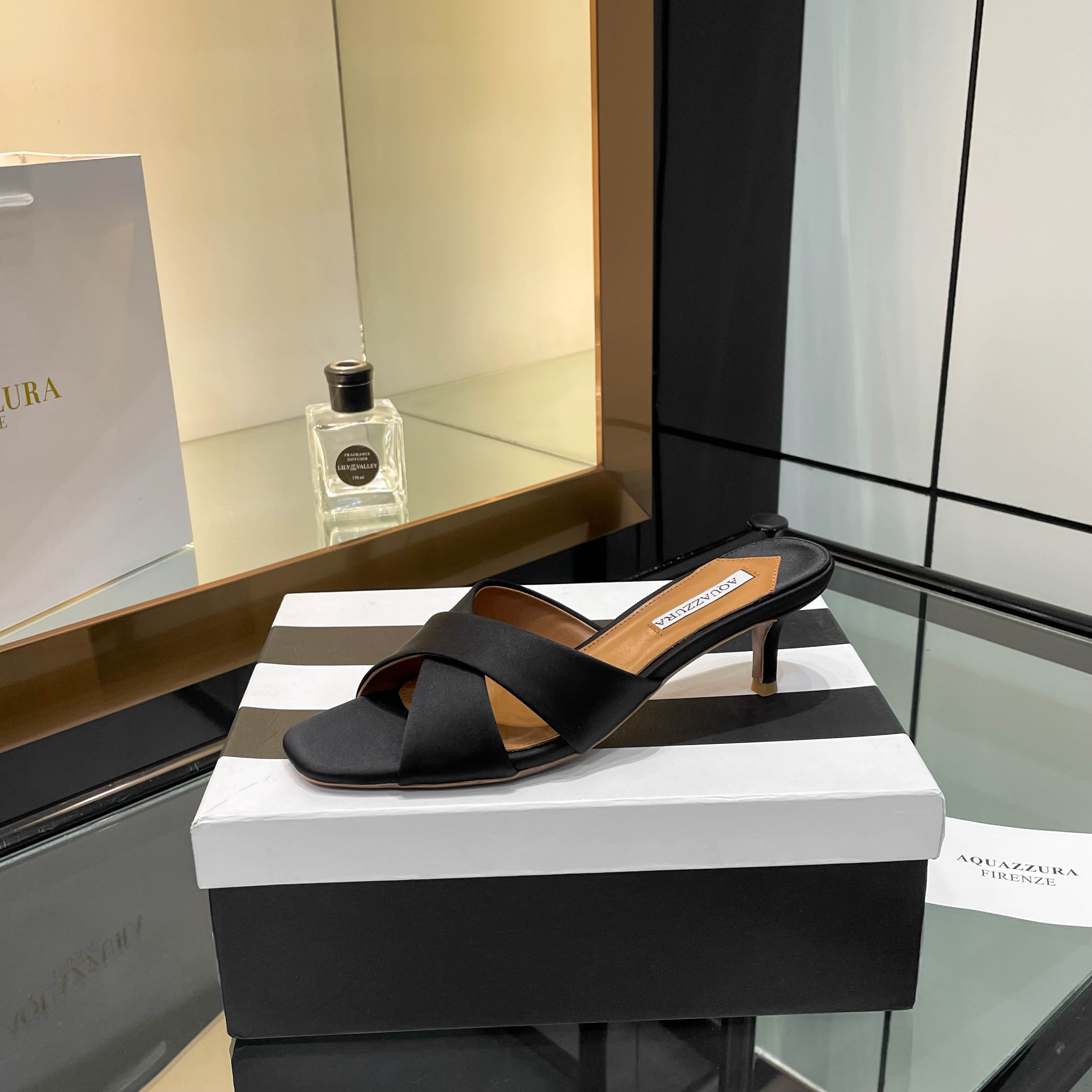 [Aquazzura] Stylish Cross-Laced Slippers for Comfortable Walking - 图片 8