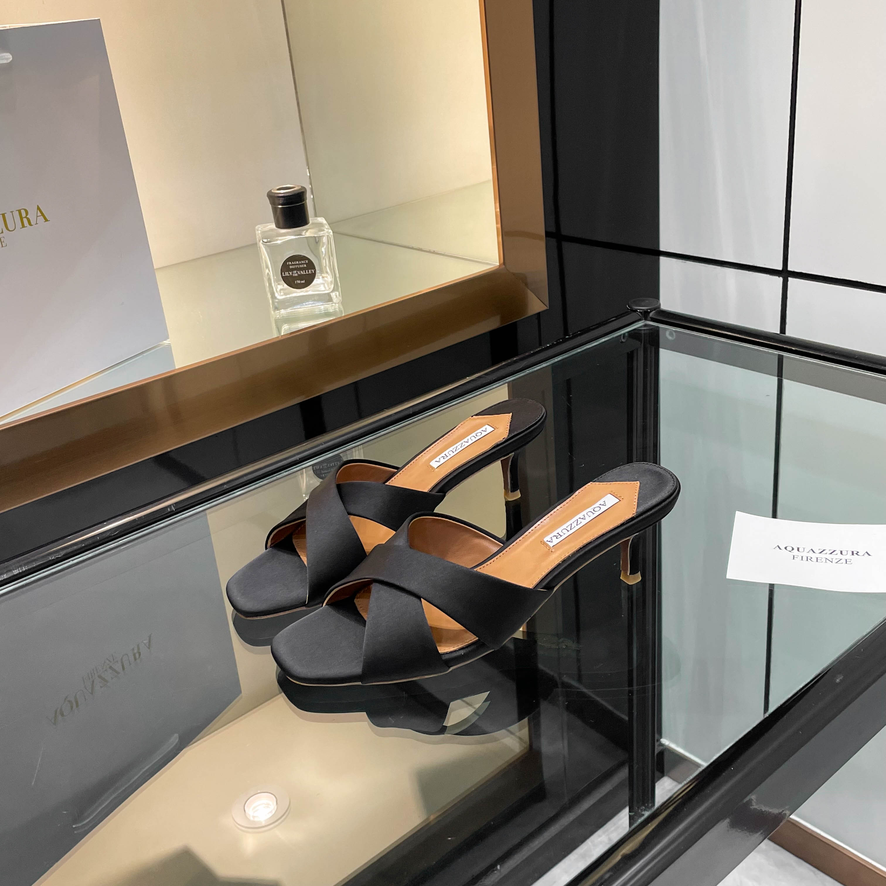 [Aquazzura] Stylish Cross-Laced Slippers for Comfortable Walking - 图片 1