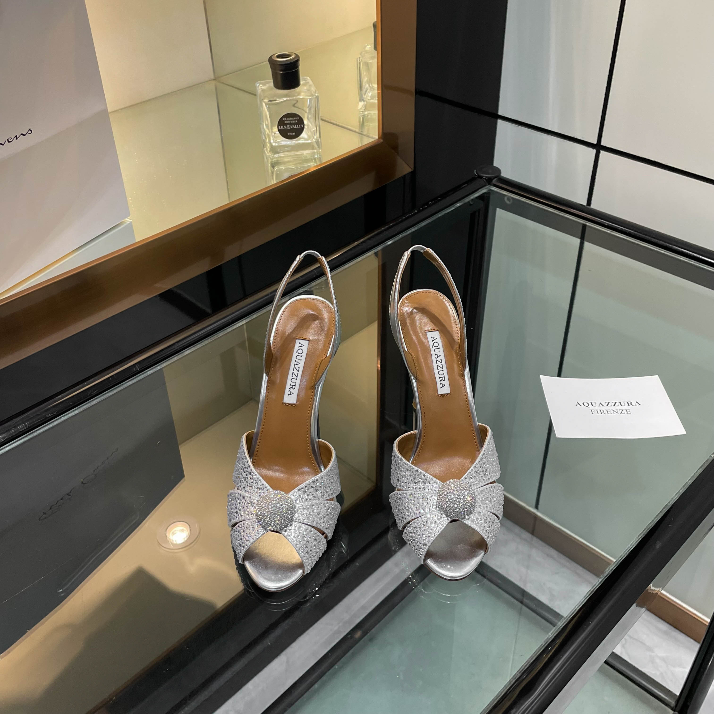 Aquazzura Zenium 205 High-Heavy-Drilling Sandals: Bright, Stylish, and Unique - 图片 3