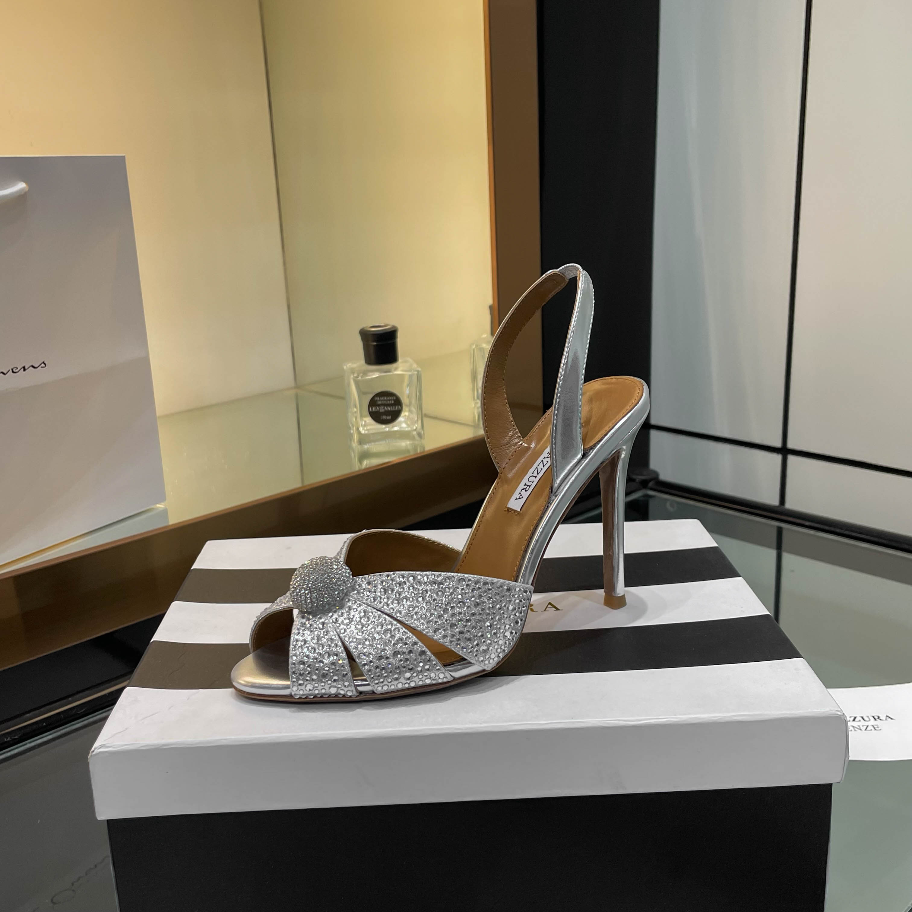 Aquazzura Zenium 205 High-Heavy-Drilling Sandals: Bright, Stylish, and Unique - 图片 7