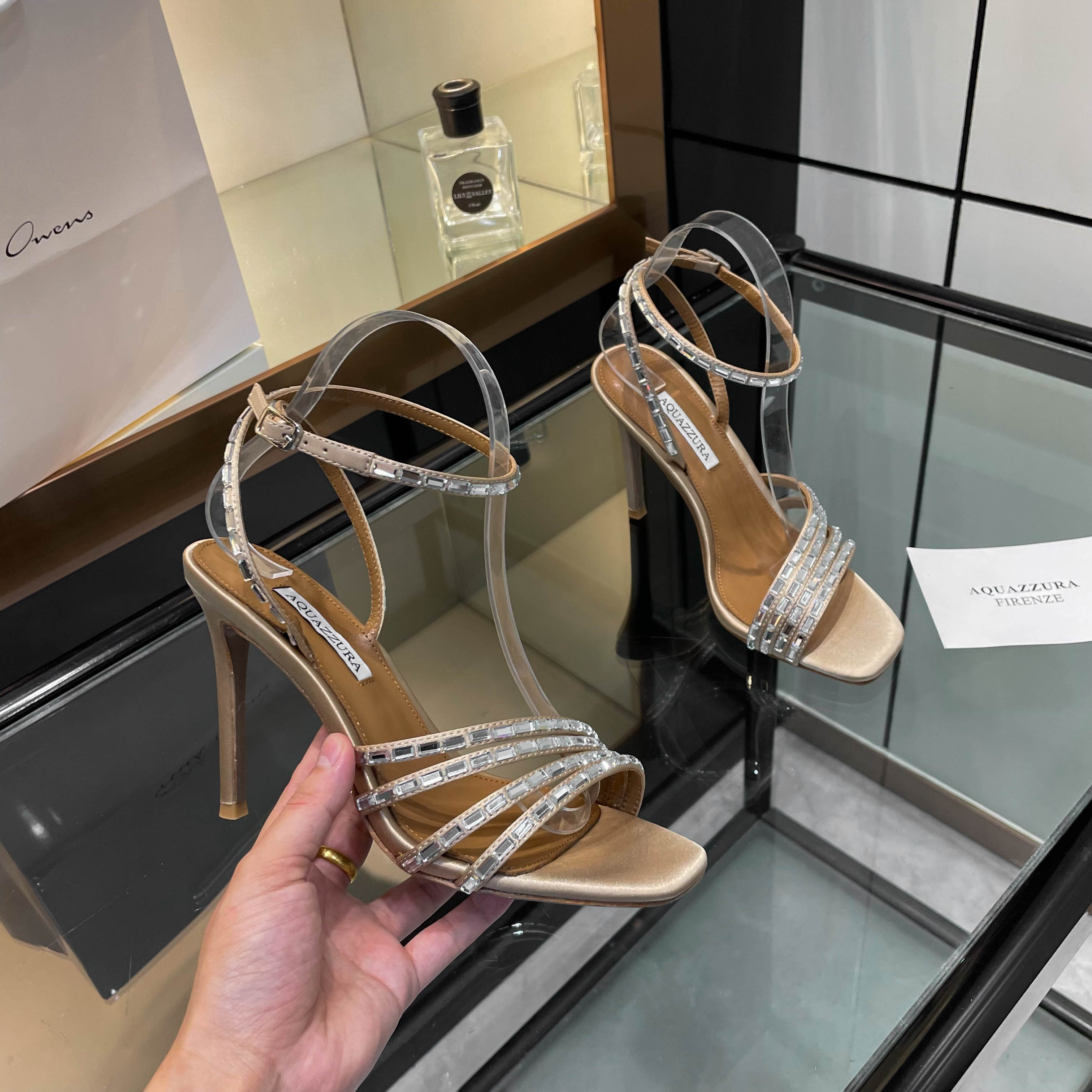 Aquazzura Sandalen met Strass - Luxe Damesschoenen voor een Elegante Look