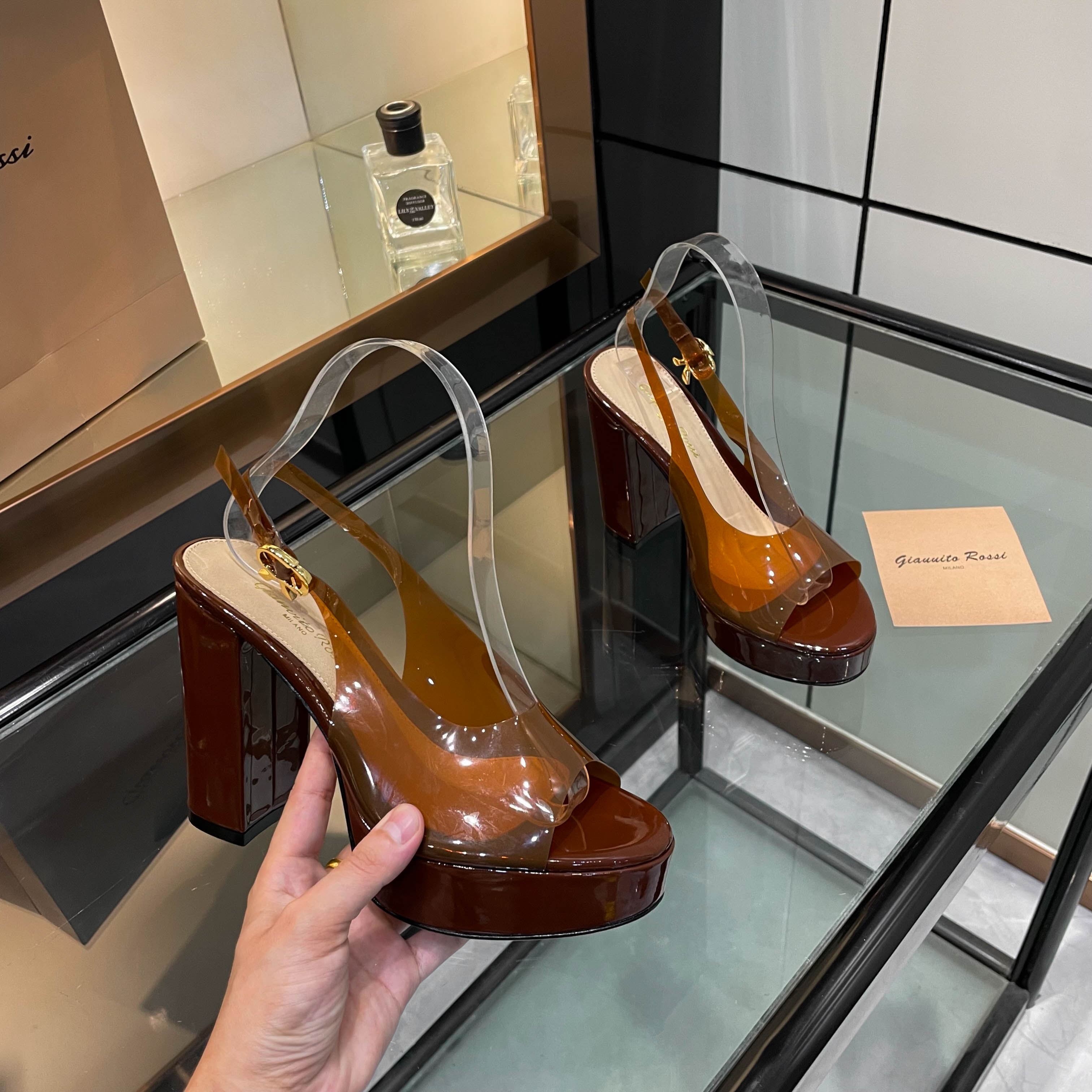 Gianvito Rossi Plateau Sandalen - Elegante Zomerse Dames Schoenen met Hoge Hak